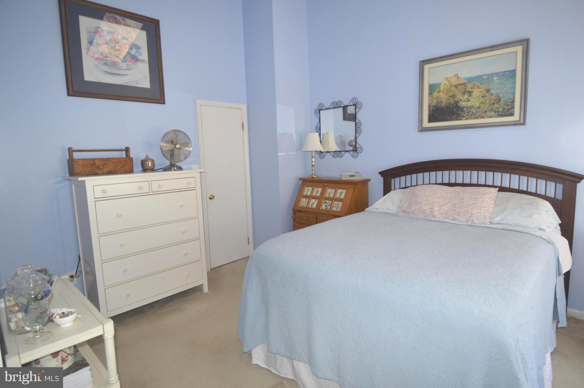 CASTLEMILL - Residential