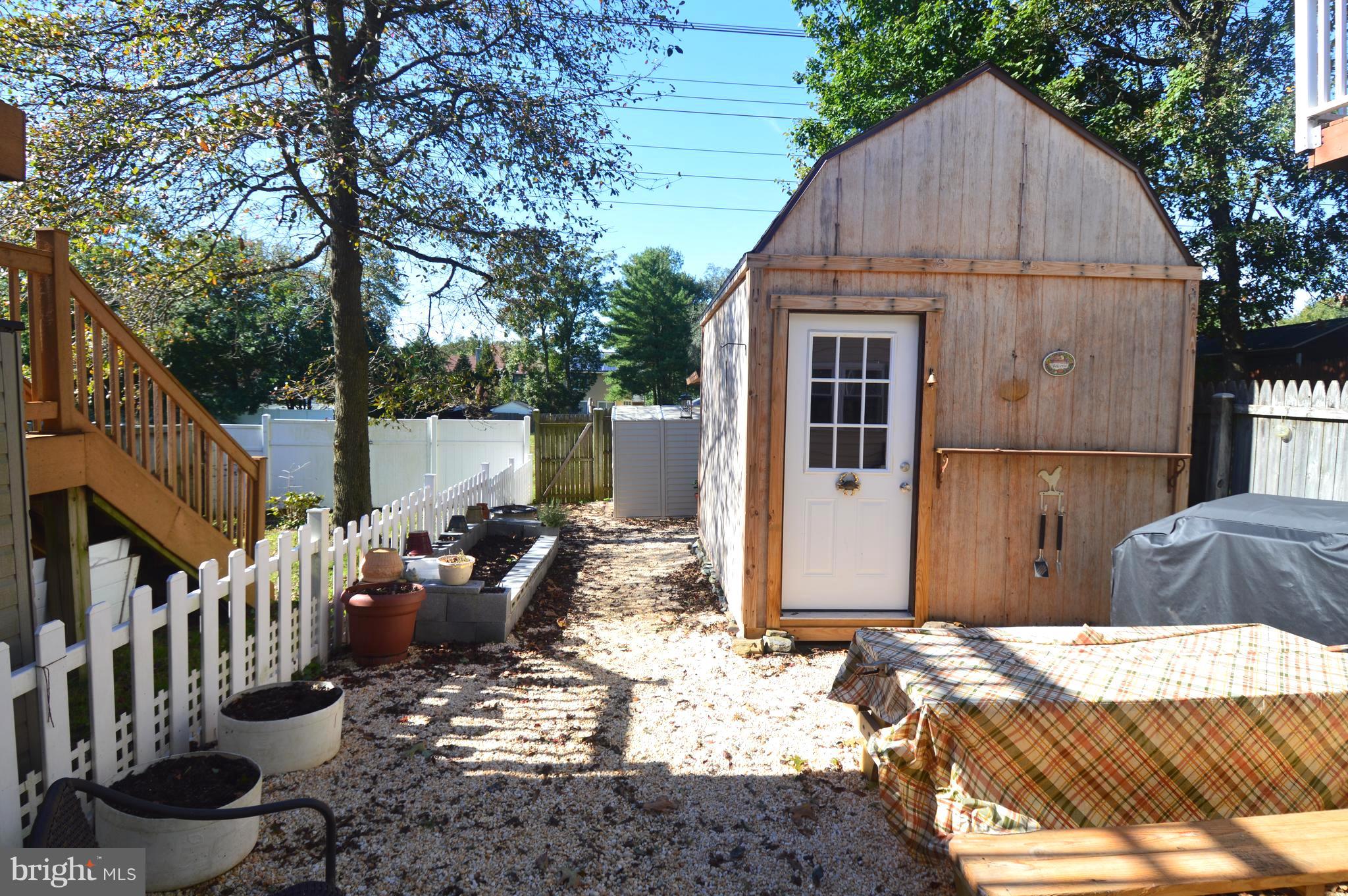 CASTLEMILL - Residential