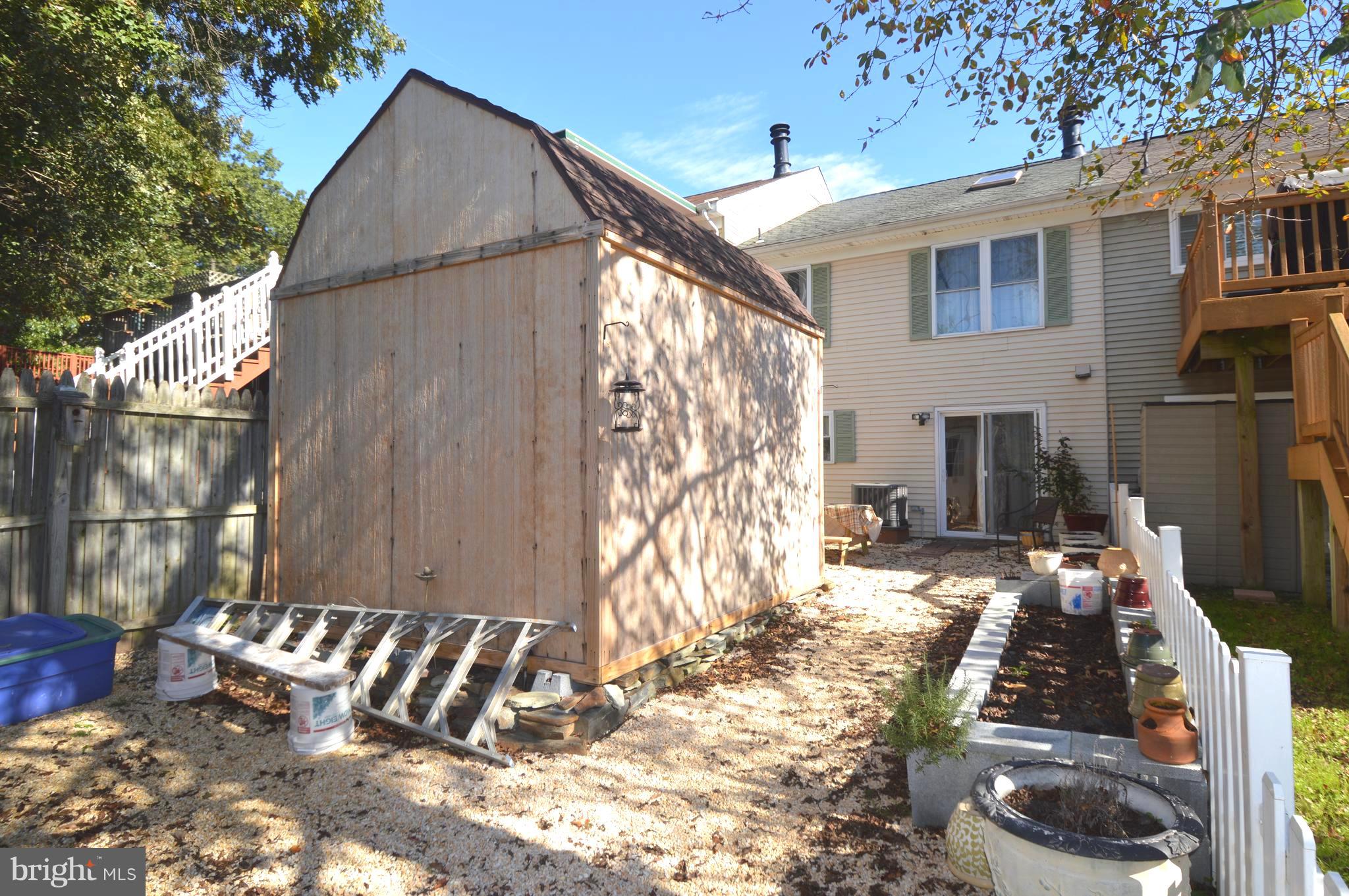 CASTLEMILL - Residential