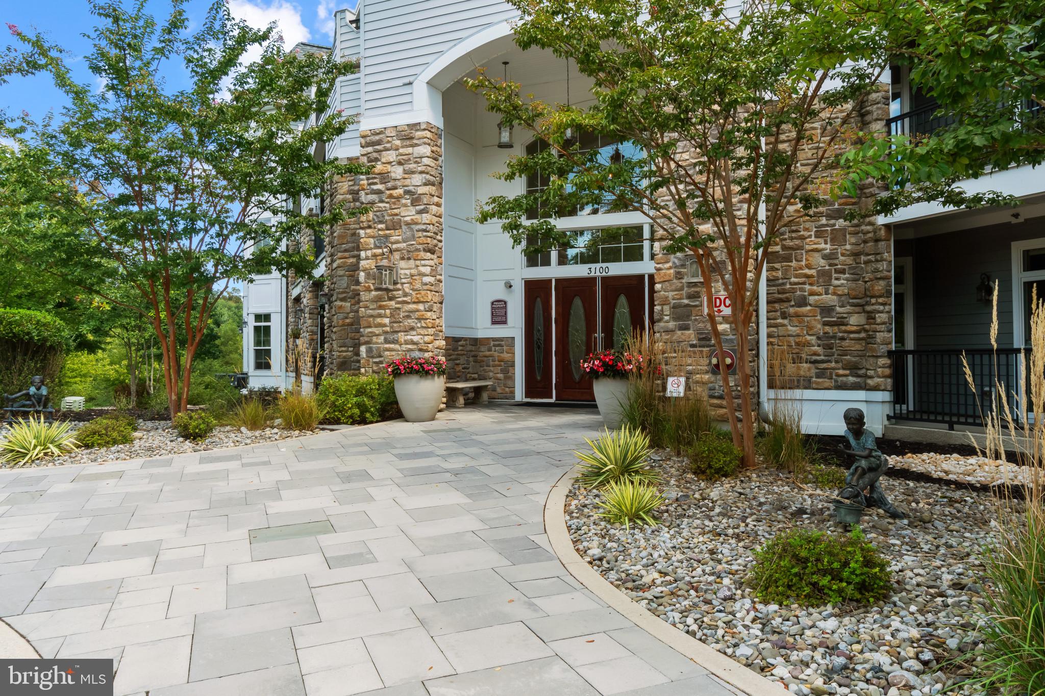 THE BLUFFS AT QUARRY LAKE - Residential