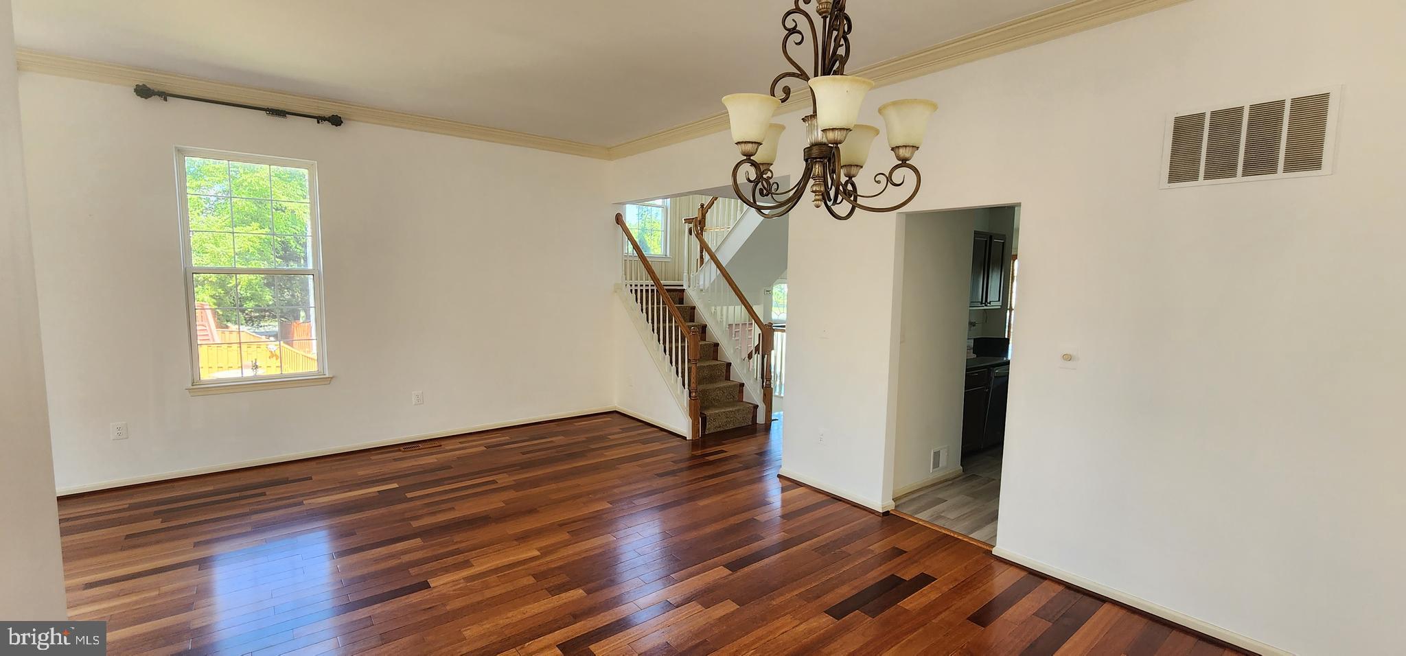 POTOMAC LAKES - Residential Lease