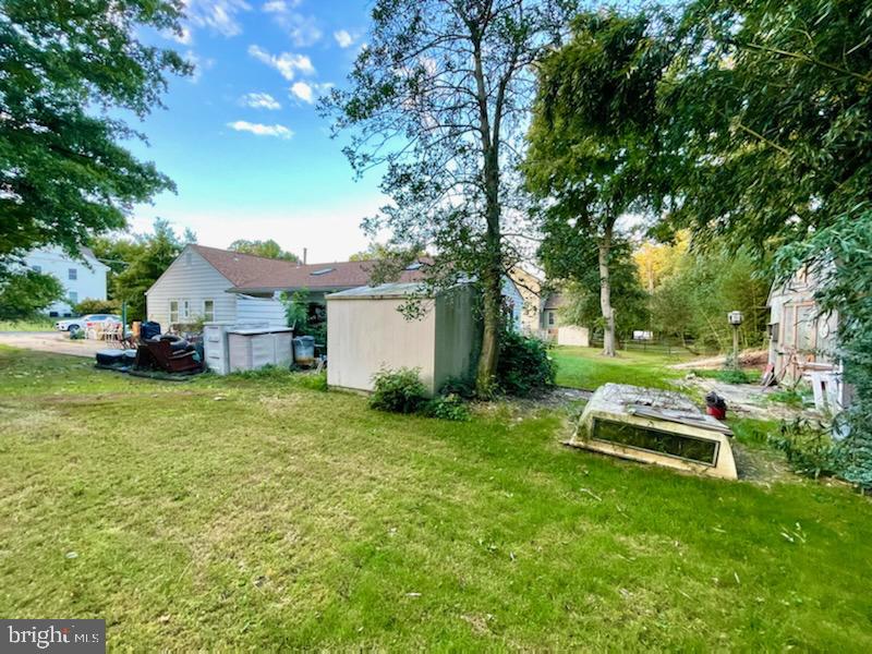 PIMMIT HILLS - Residential