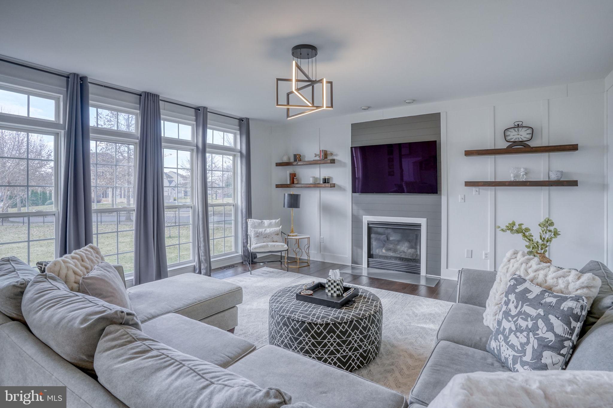 ESTATES AT ST ANNE - Residential