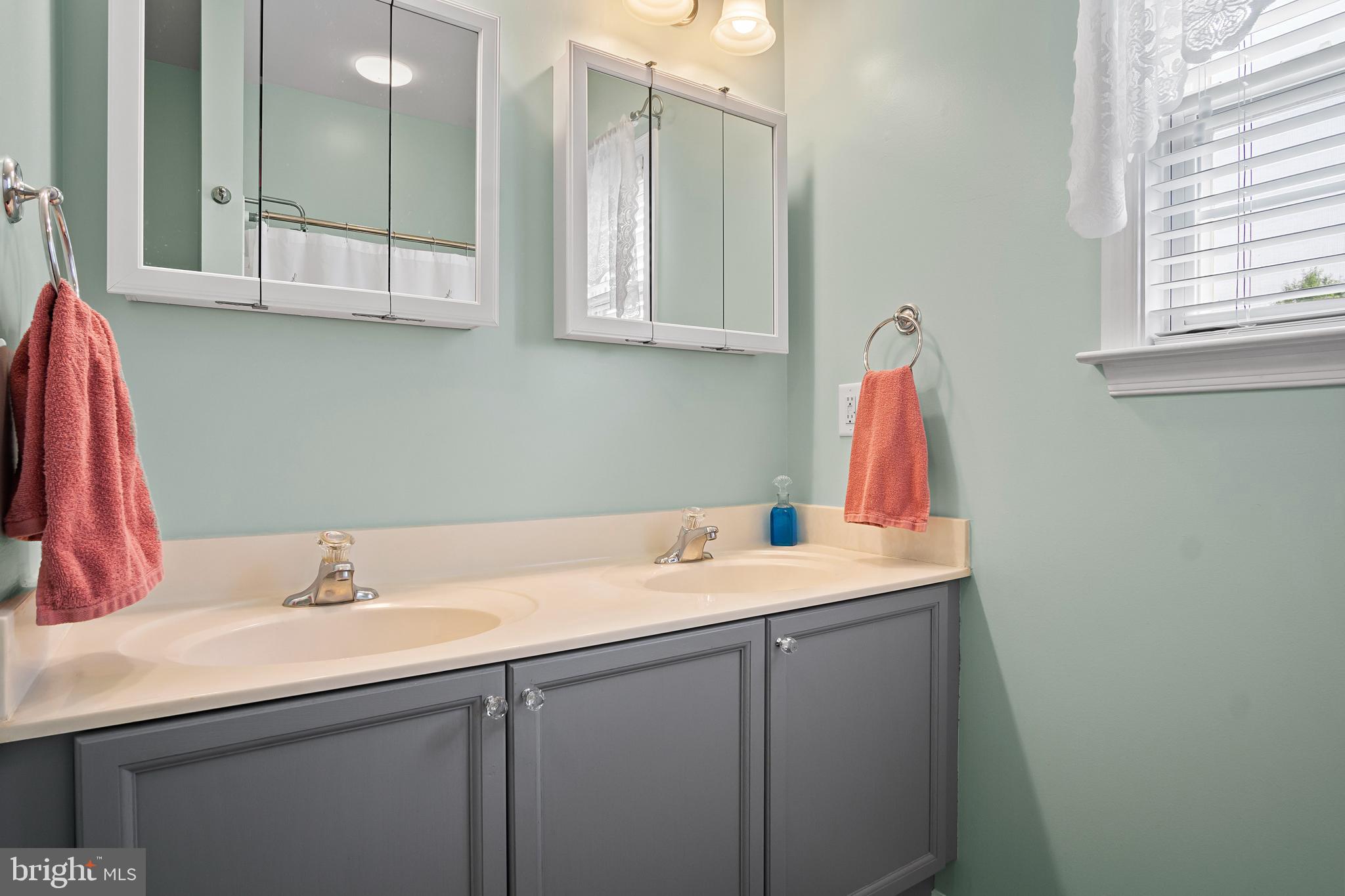 FIELDSTONE - Residential