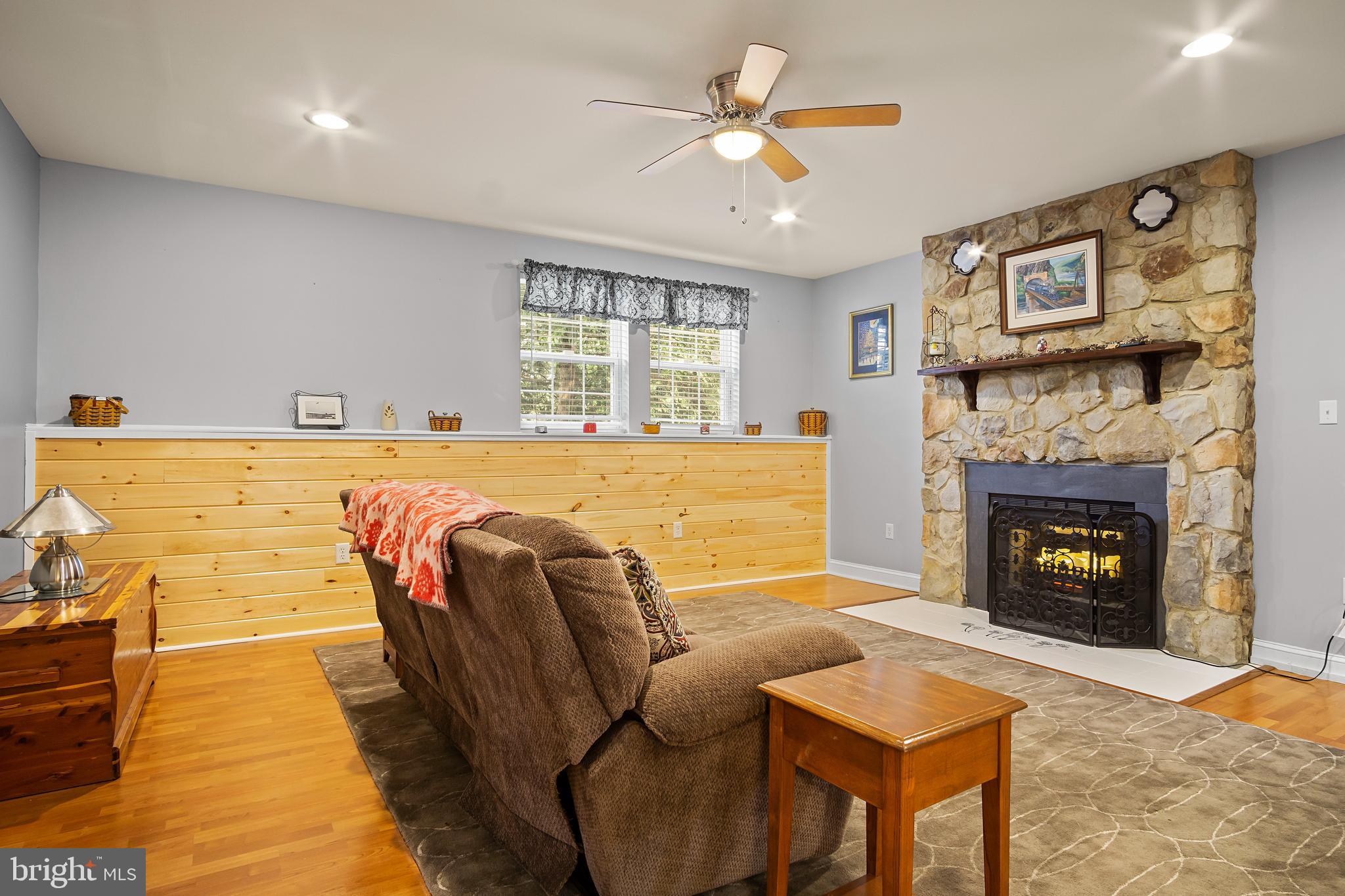 FIELDSTONE - Residential