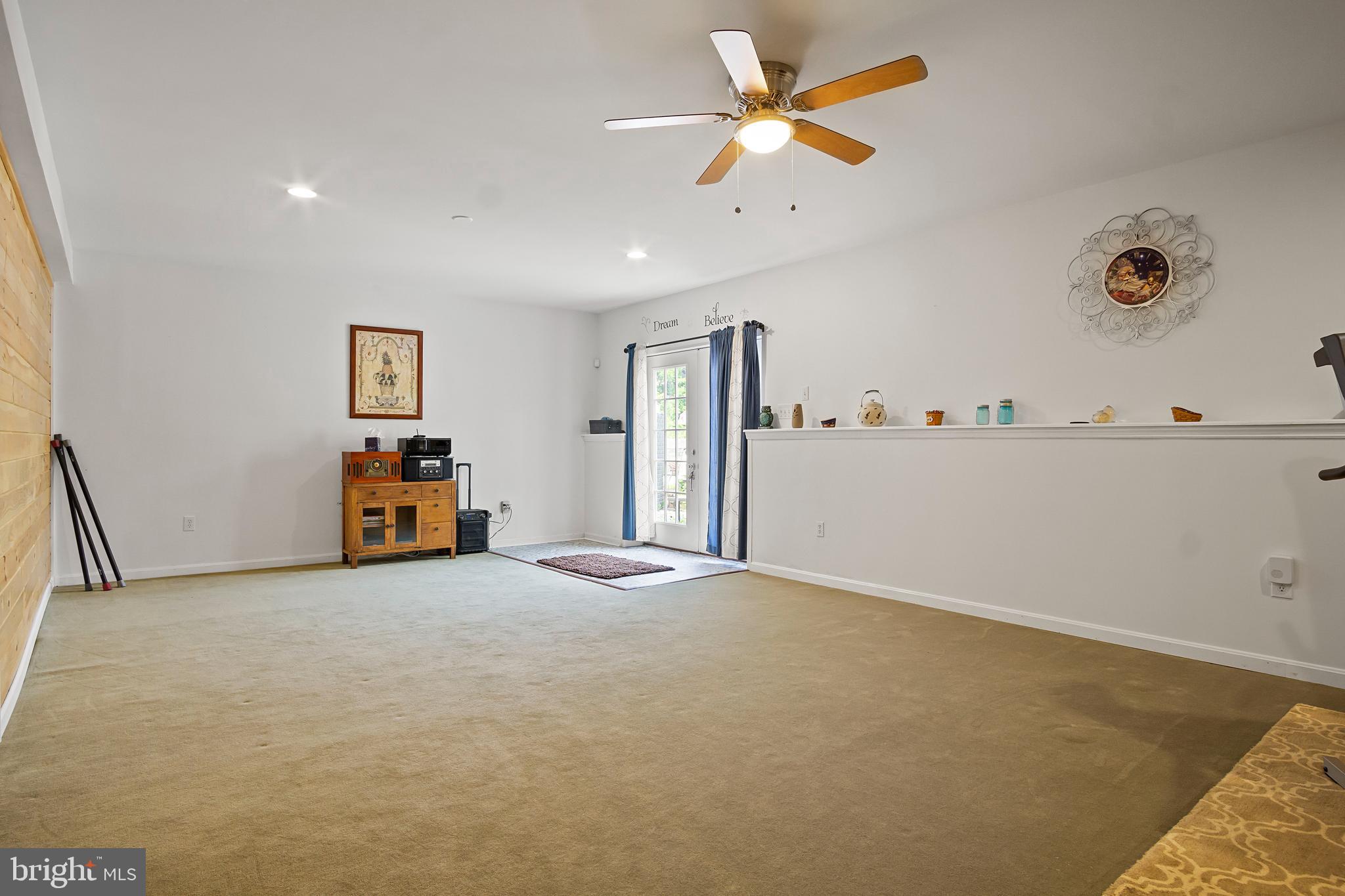 FIELDSTONE - Residential