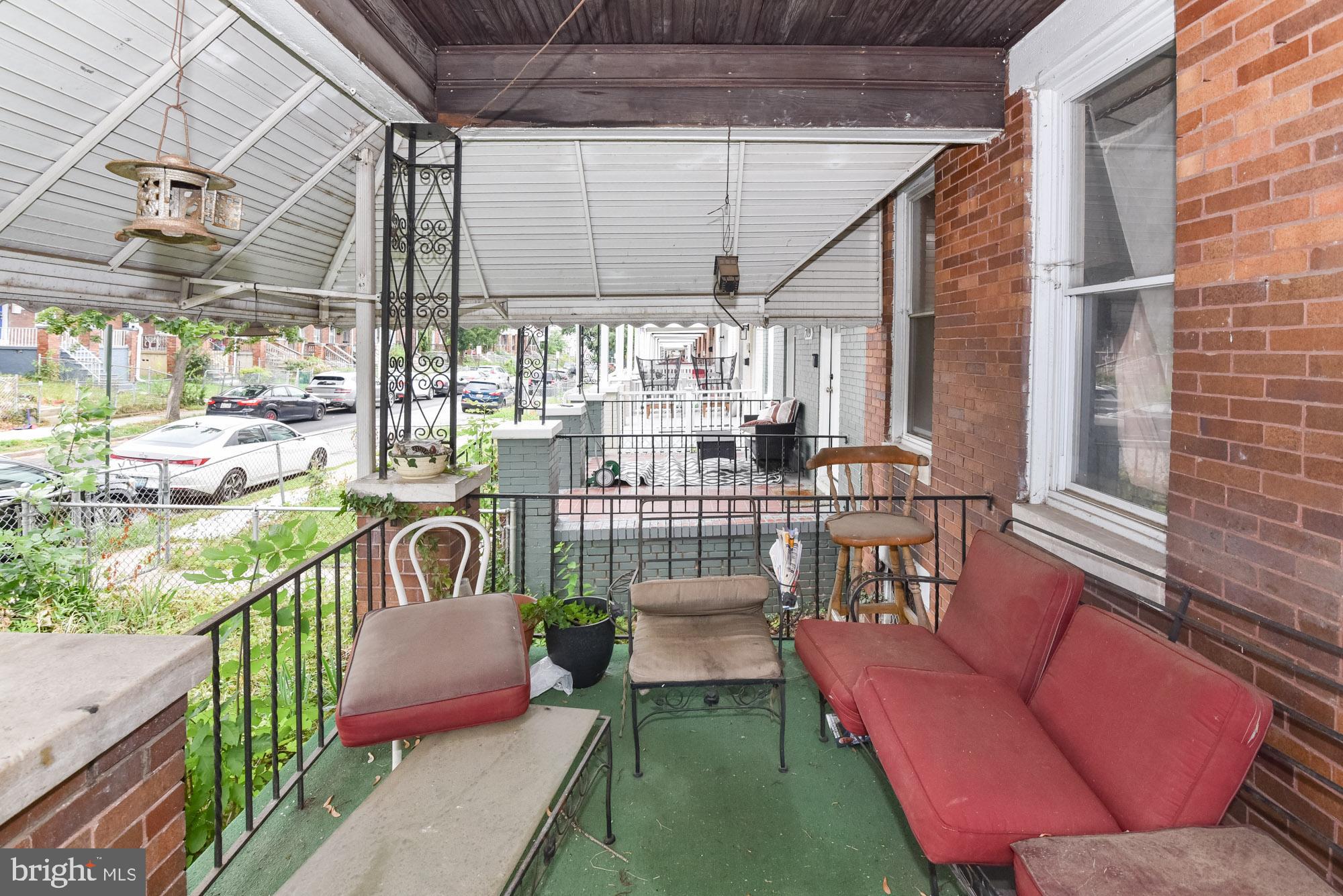717 LINNARD STREET