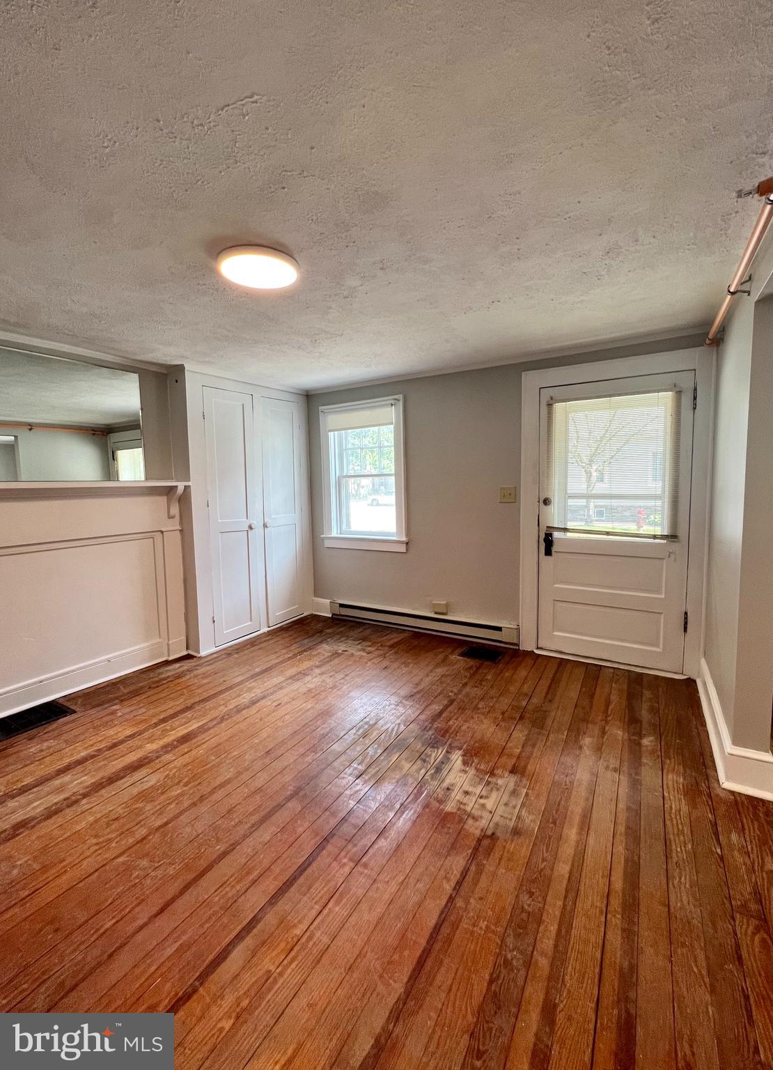 CHARLES TOWN - Residential Lease