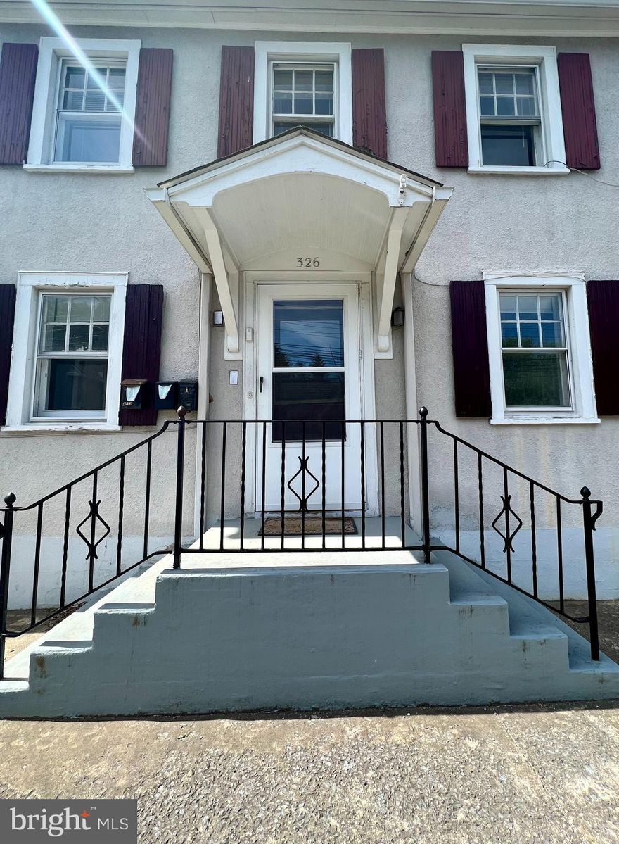 This first floor rental in historic downtown Charles Town features 1 Bedroom and 1 Full Bathroom, a decorative fireplace, and an updated eat-in kitchen with new appliances. This apartment-home has access to the main Front Porch Entry with access to a shared laundry room available on-site. Street parking is available.

Located on a residential street in downtown Charles Town, residents are within walking distance of local shops and restaurants; and have quick access to commuter routes WV-9, WV-51, Rt 13, and US-340.

Rent includes electric, water/sewer, and trash.

NO PETS!

EHO.