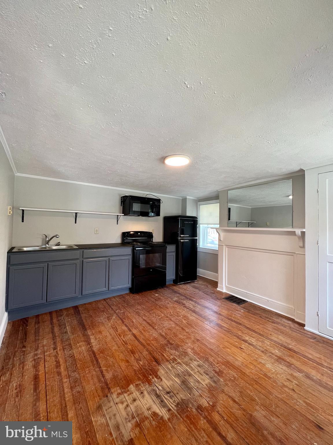 CHARLES TOWN - Residential Lease