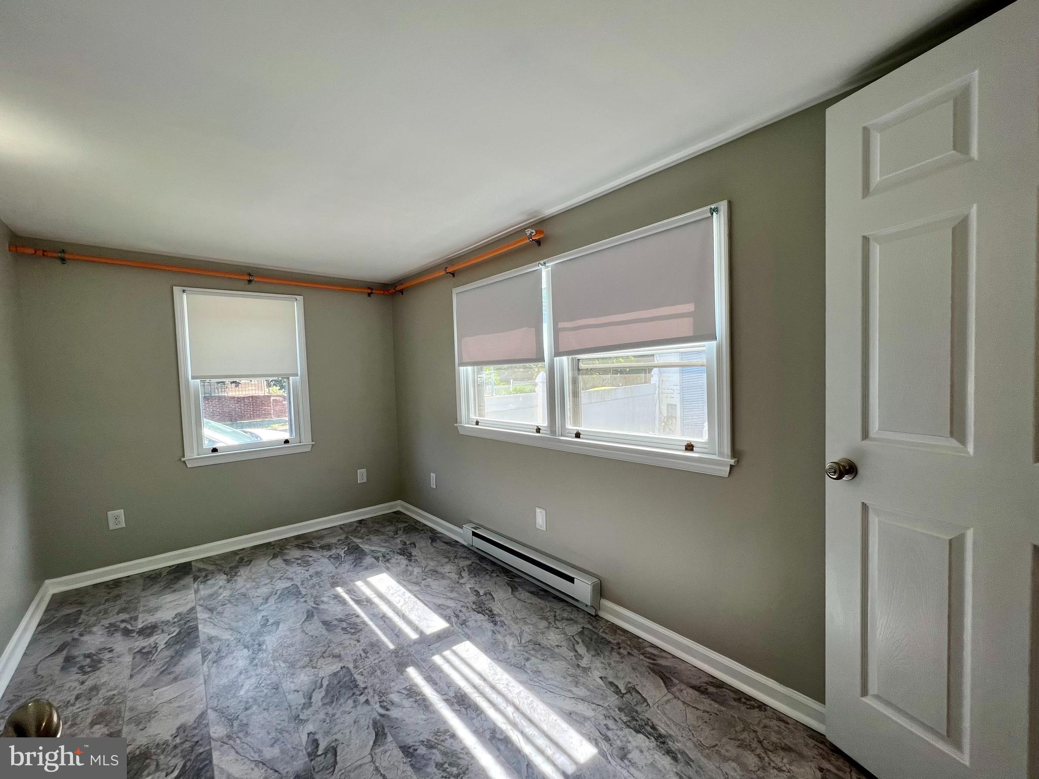 CHARLES TOWN - Residential Lease