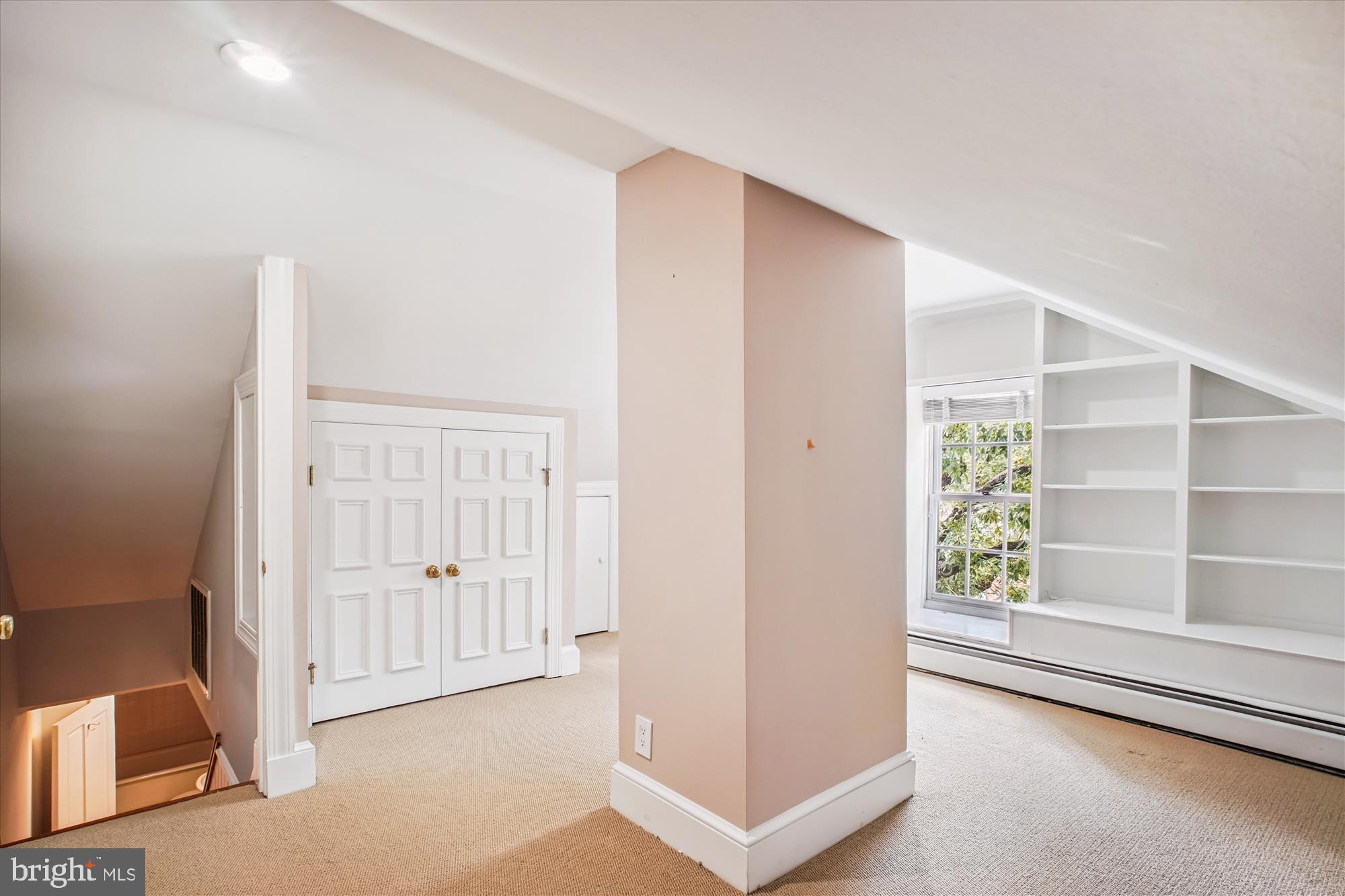 OLD TOWN - Residential Lease