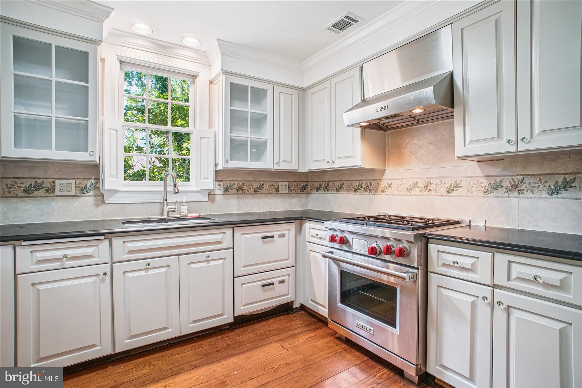 OLD TOWN - Residential Lease