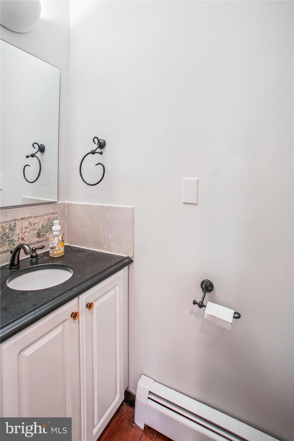 OLD TOWN - Residential Lease