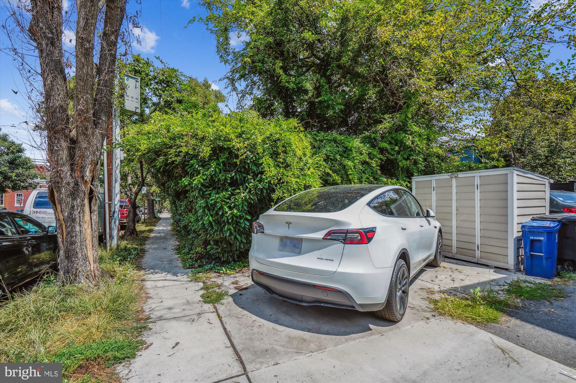 OLD TOWN - Residential Lease