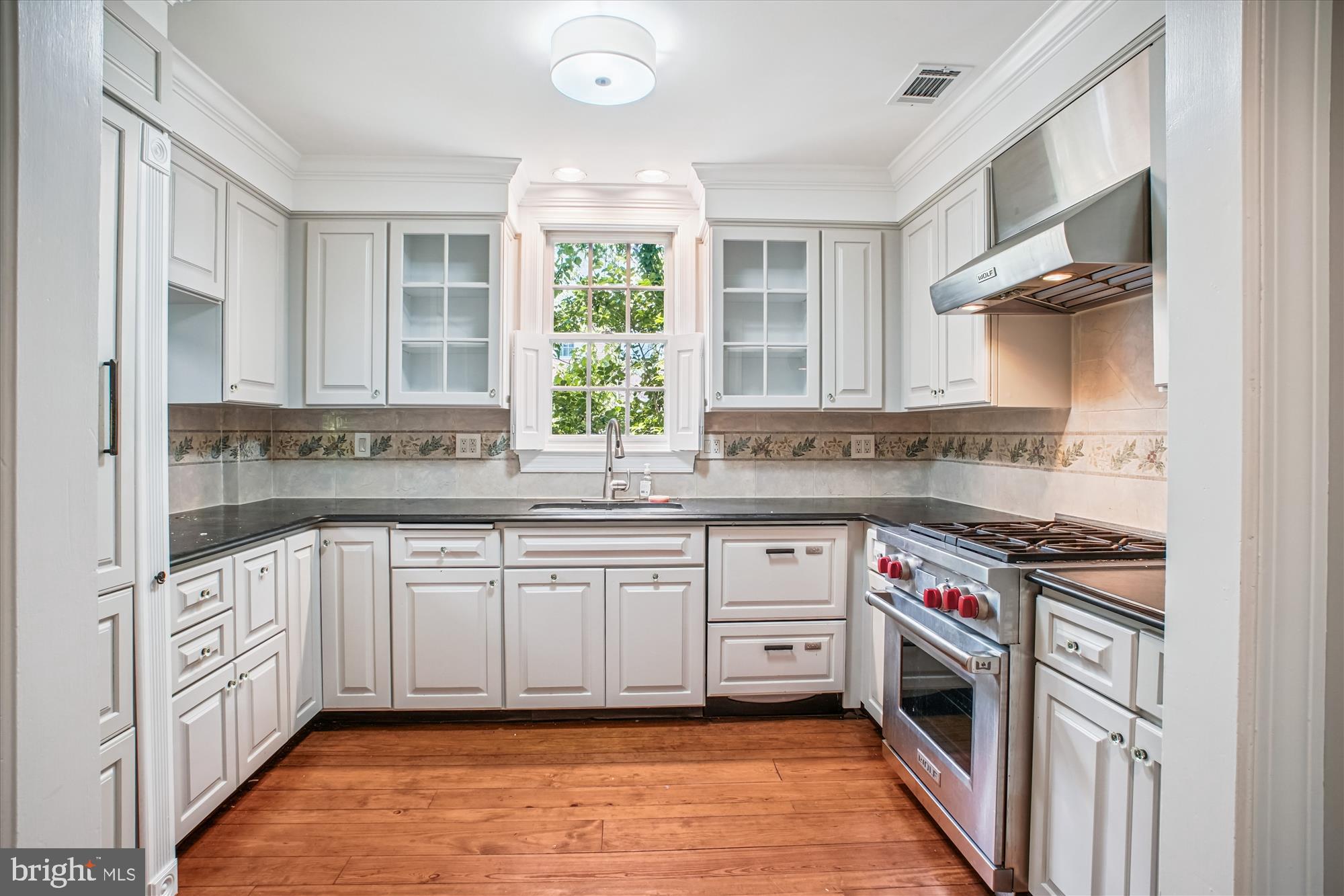 OLD TOWN - Residential Lease