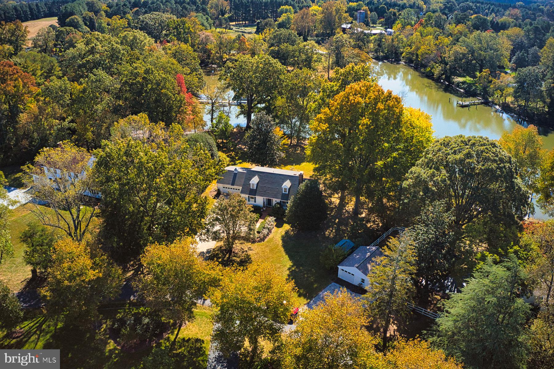 COVENIENTLY LOCATED JUST 3 MILES DISTANCE FROM THE TOWN OF EASTON. THIS COMFORTABLE 3 BEDROOM 3 BATH WATERFRONT HOME IS CONNECTED TO PUBLIC SEWER AND THERE IS SPACE FOR A WATERSIDE POOL.
RENOVATED BATHROOMS AND NEW KITCHEN , HUGE WATERSIDE DECK FOR COMFORTABLE OUTDOOR LIVING. THERE IS A ONE CAR GARAGE, A SHED , GRAVEL DRIVE WITH ADDITIONAL PARKING. THE DOCK FEATURES A FLOATING DOCK FOR THE AVID CAJAK ENTHUSIAST TO ENJOY GROCLEYS COVE WHICH IS A TRIBUTARY OFF THE MILES RIVER.
SURVEY AND POOL DRAWINGS ON FILE.