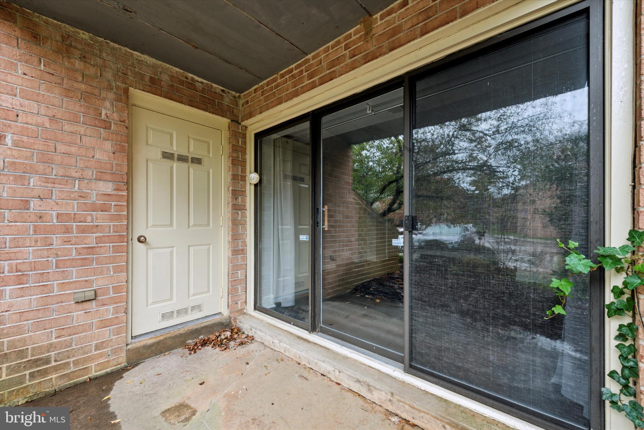 CHESTERBROOK - Residential Lease