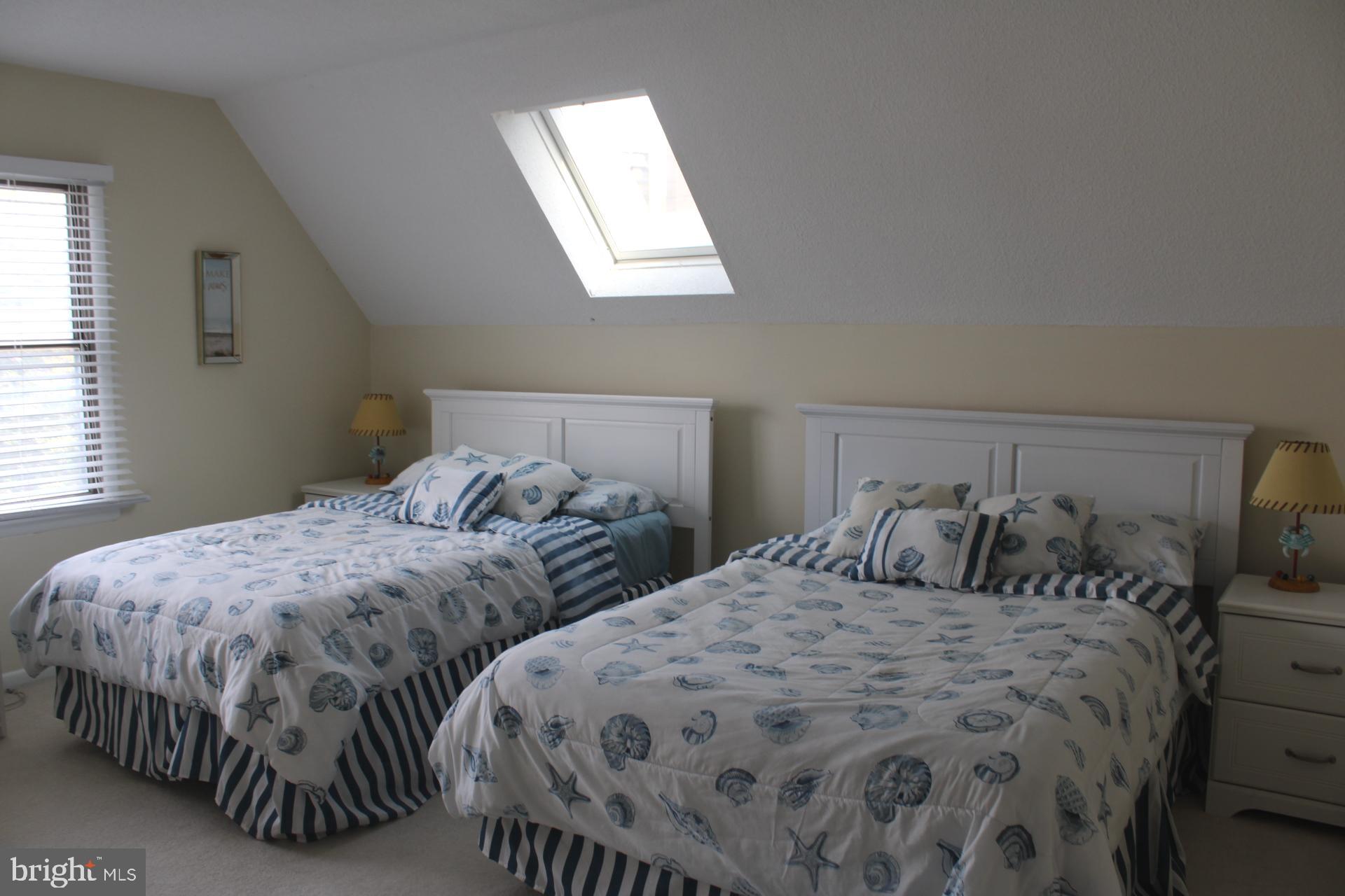 CAINE KEYS II - Residential