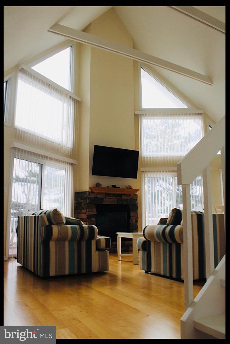 CAINE KEYS II - Residential