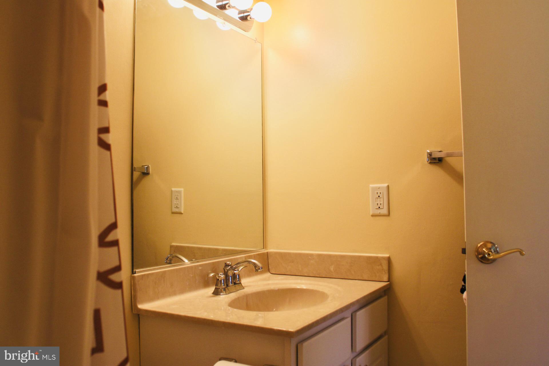 CAINE KEYS II - Residential