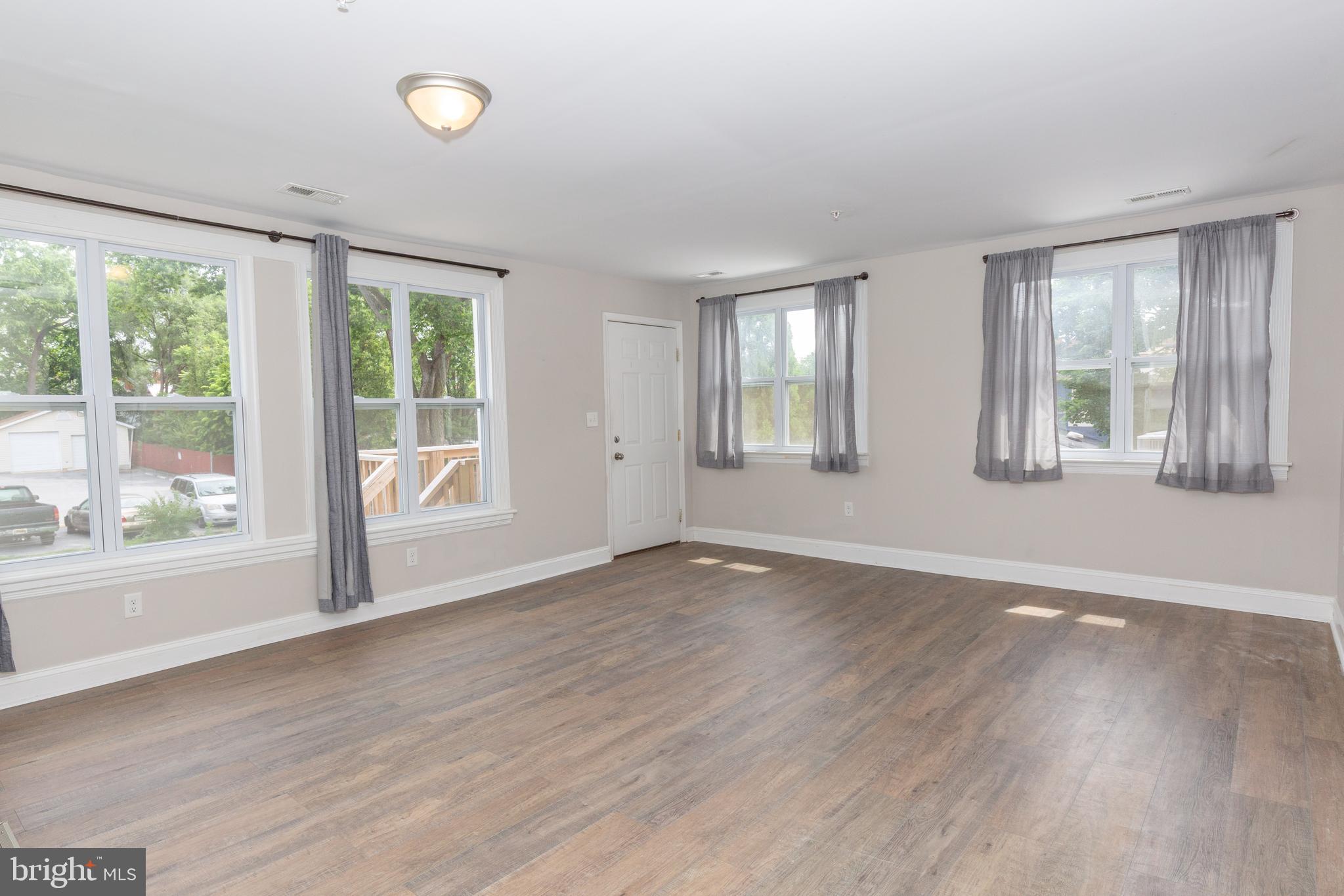 MARTINSBURG - Residential Lease