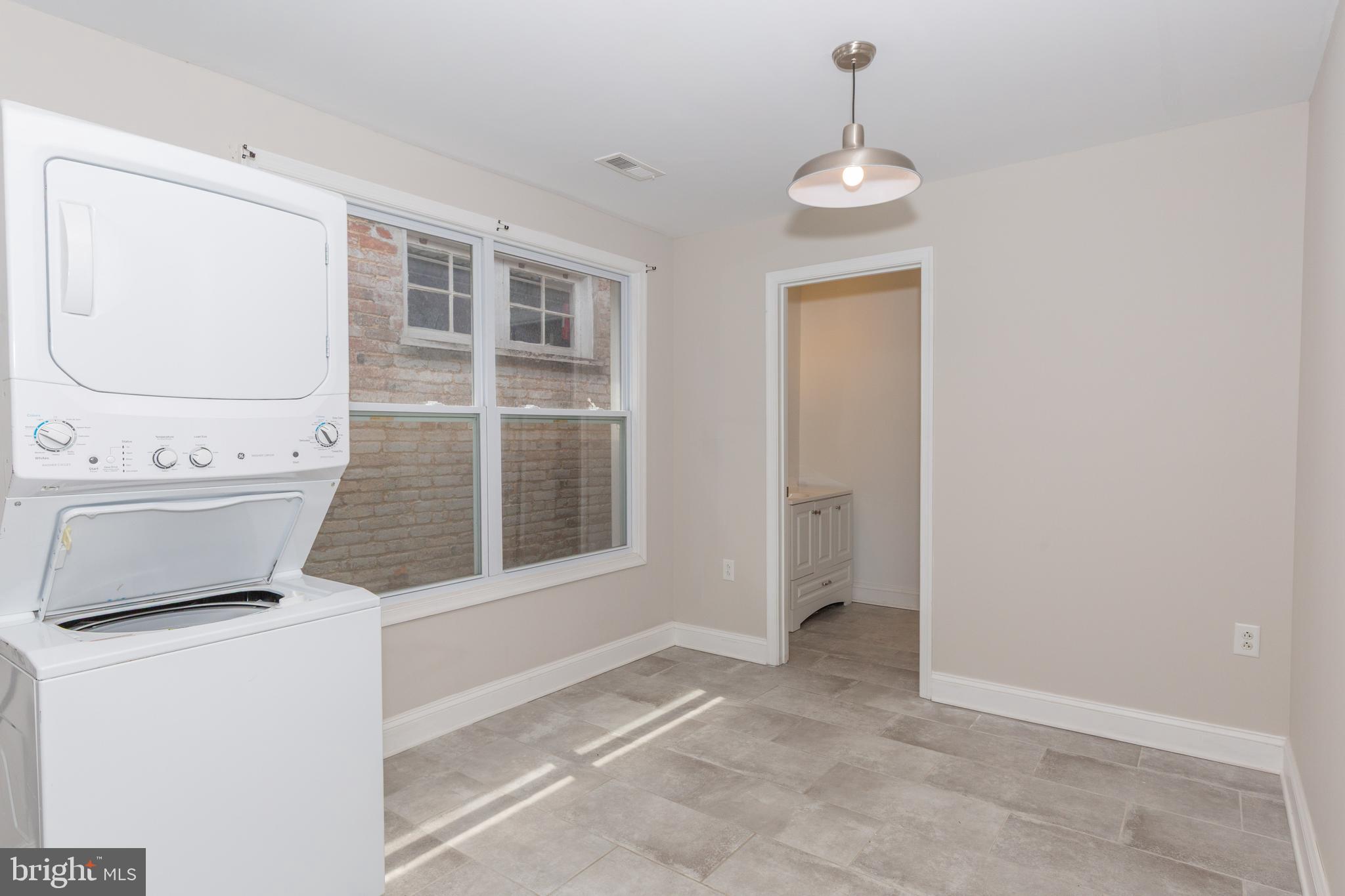 MARTINSBURG - Residential Lease