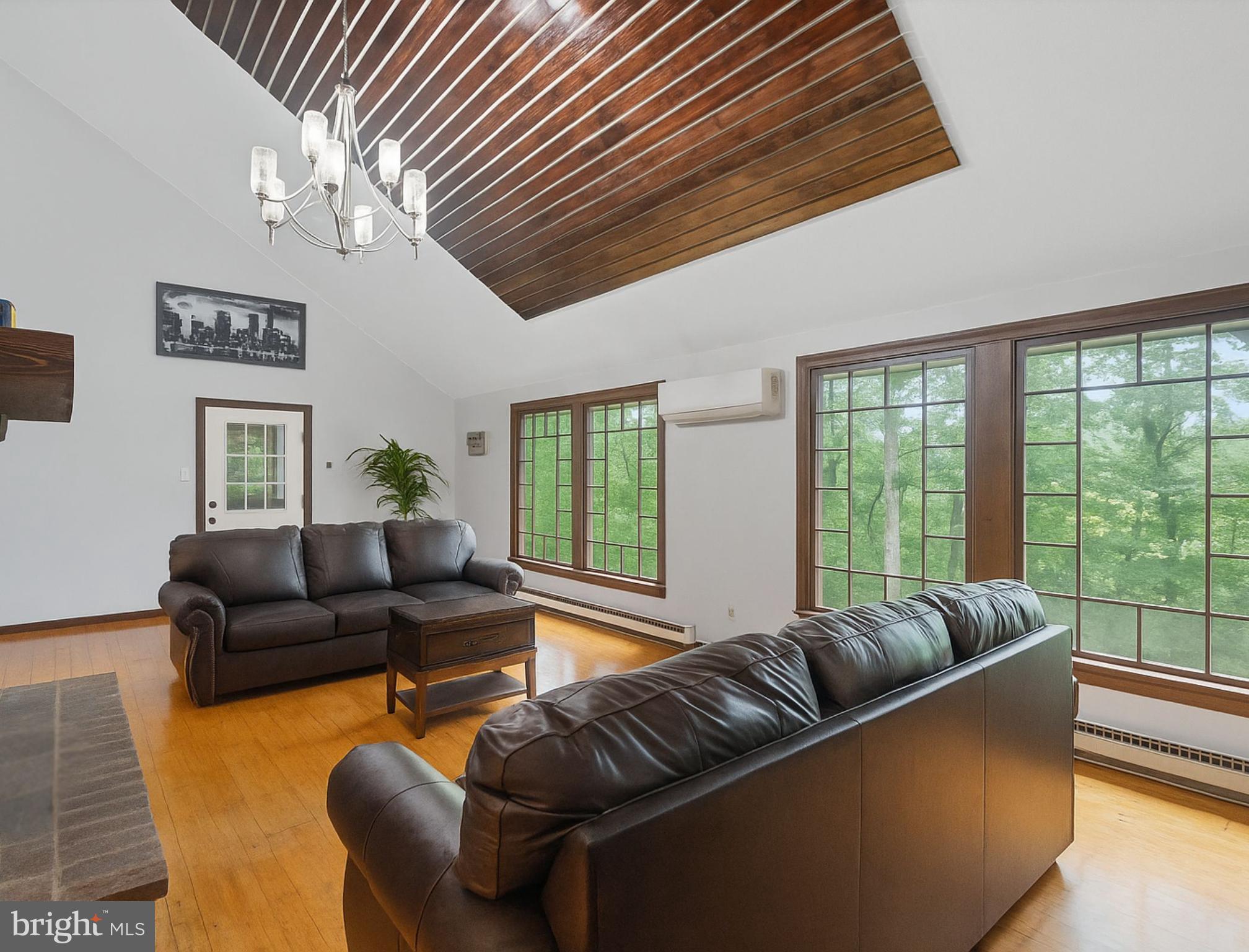 LEETOWN - Residential