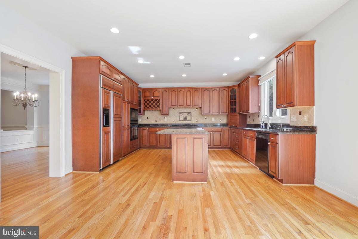 ALTA VISTA - Residential