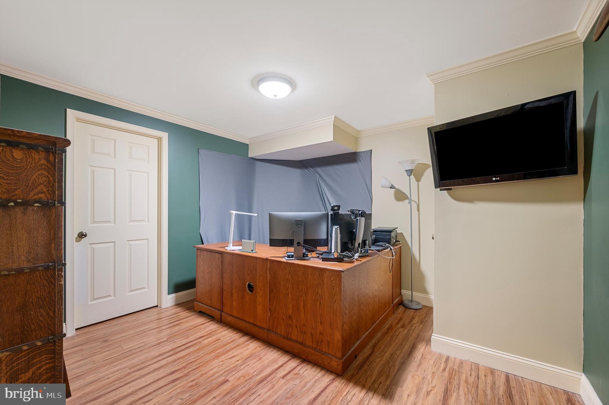 DEMORY FARM - Residential