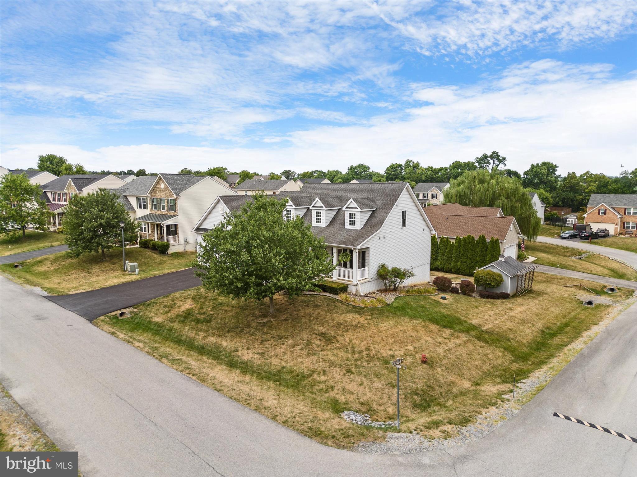 DEMORY FARM - Residential