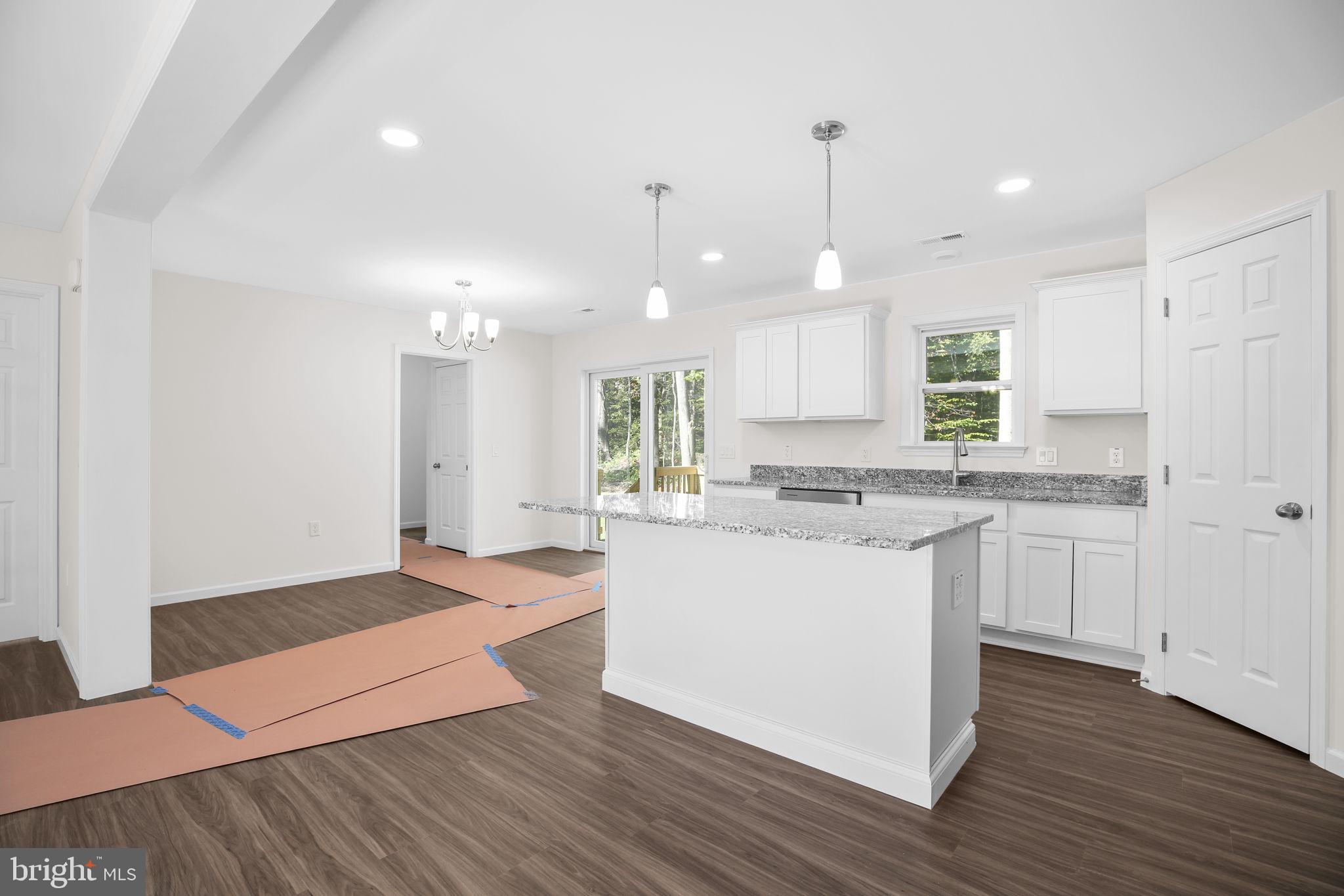 LAKE ARROWHEAD - Residential