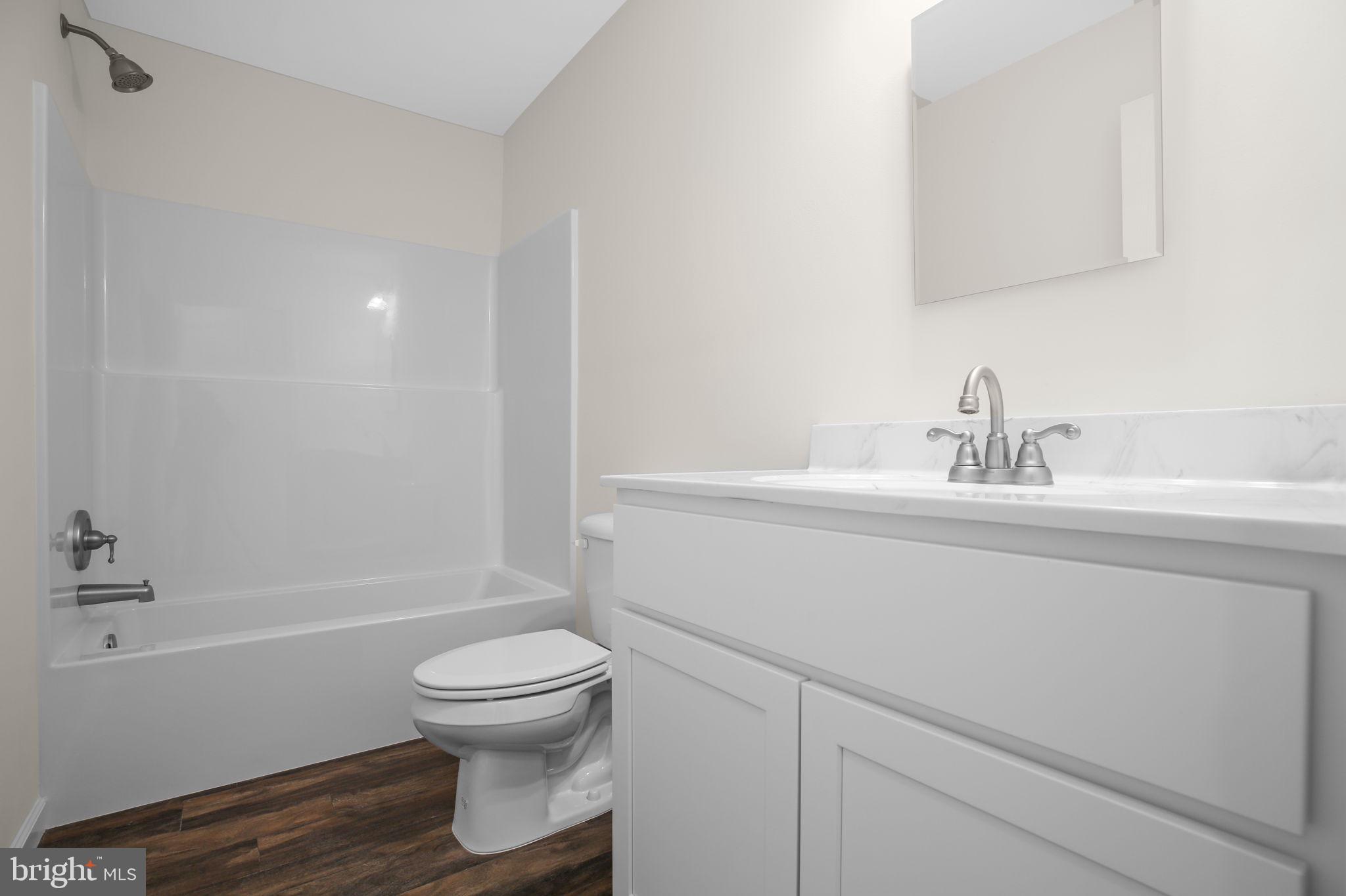 LAKE ARROWHEAD - Residential