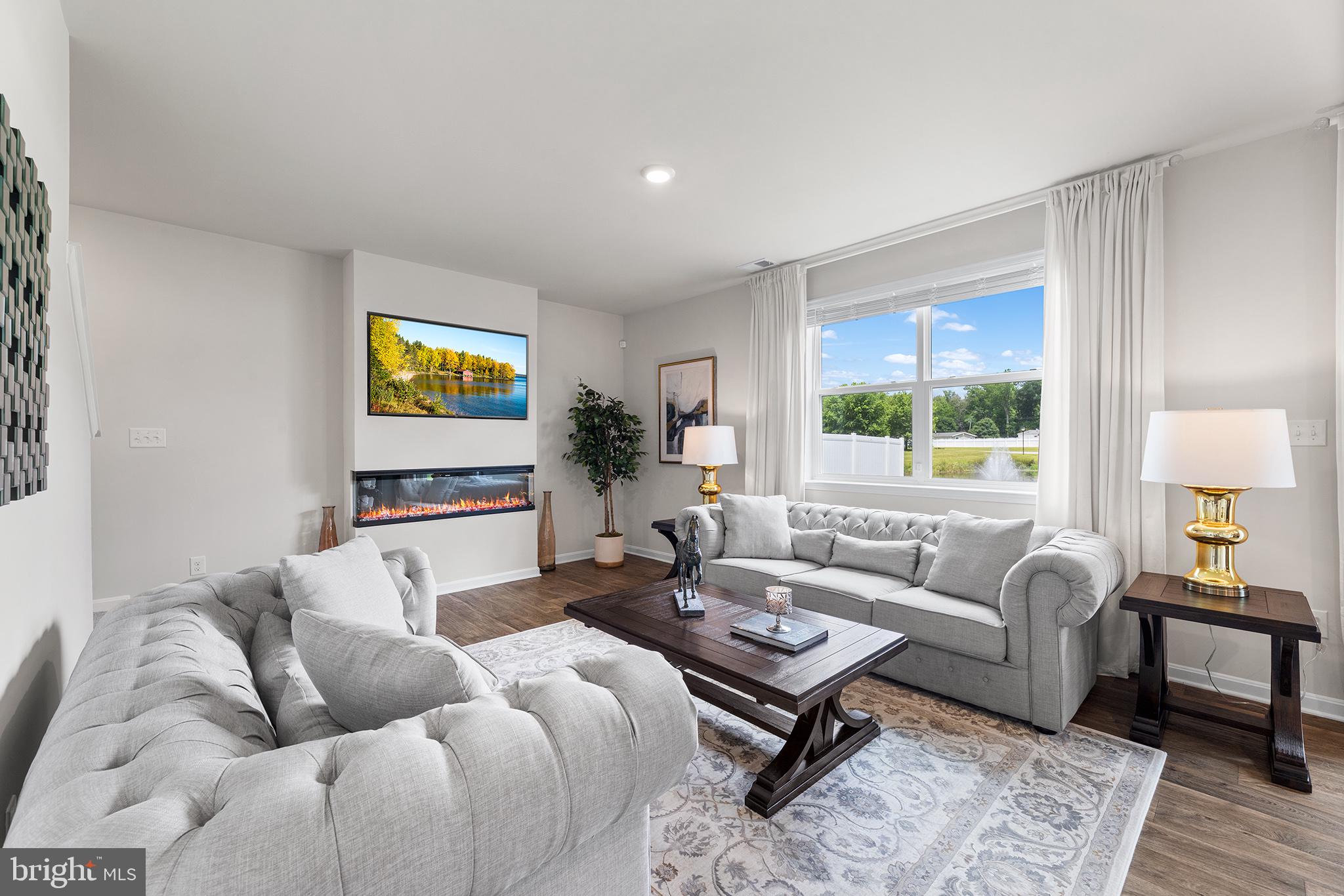 COUNTRY GROVE - Residential