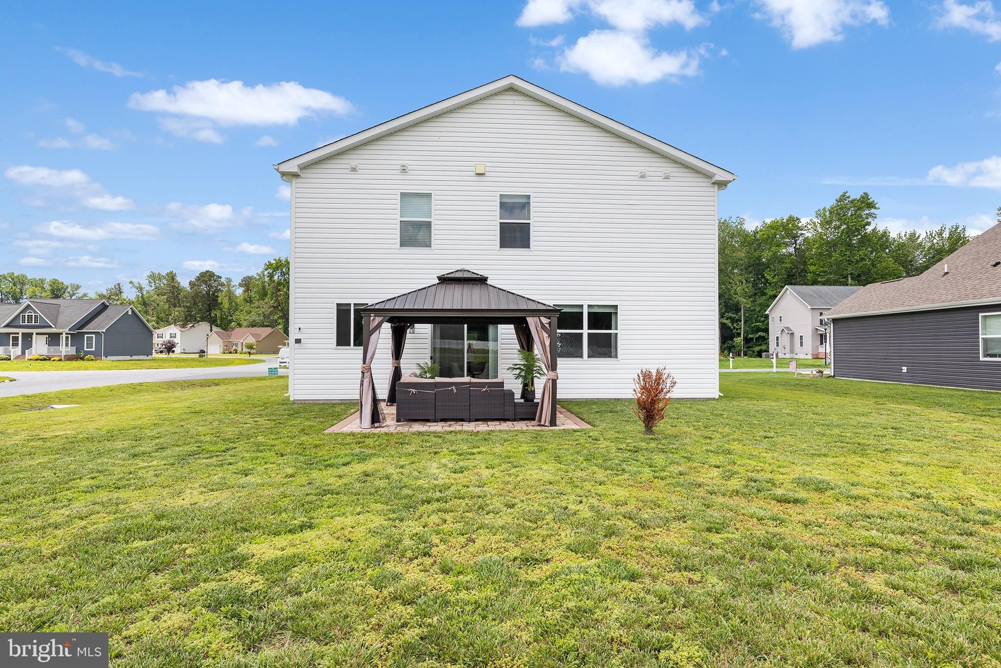 COUNTRY GROVE - Residential