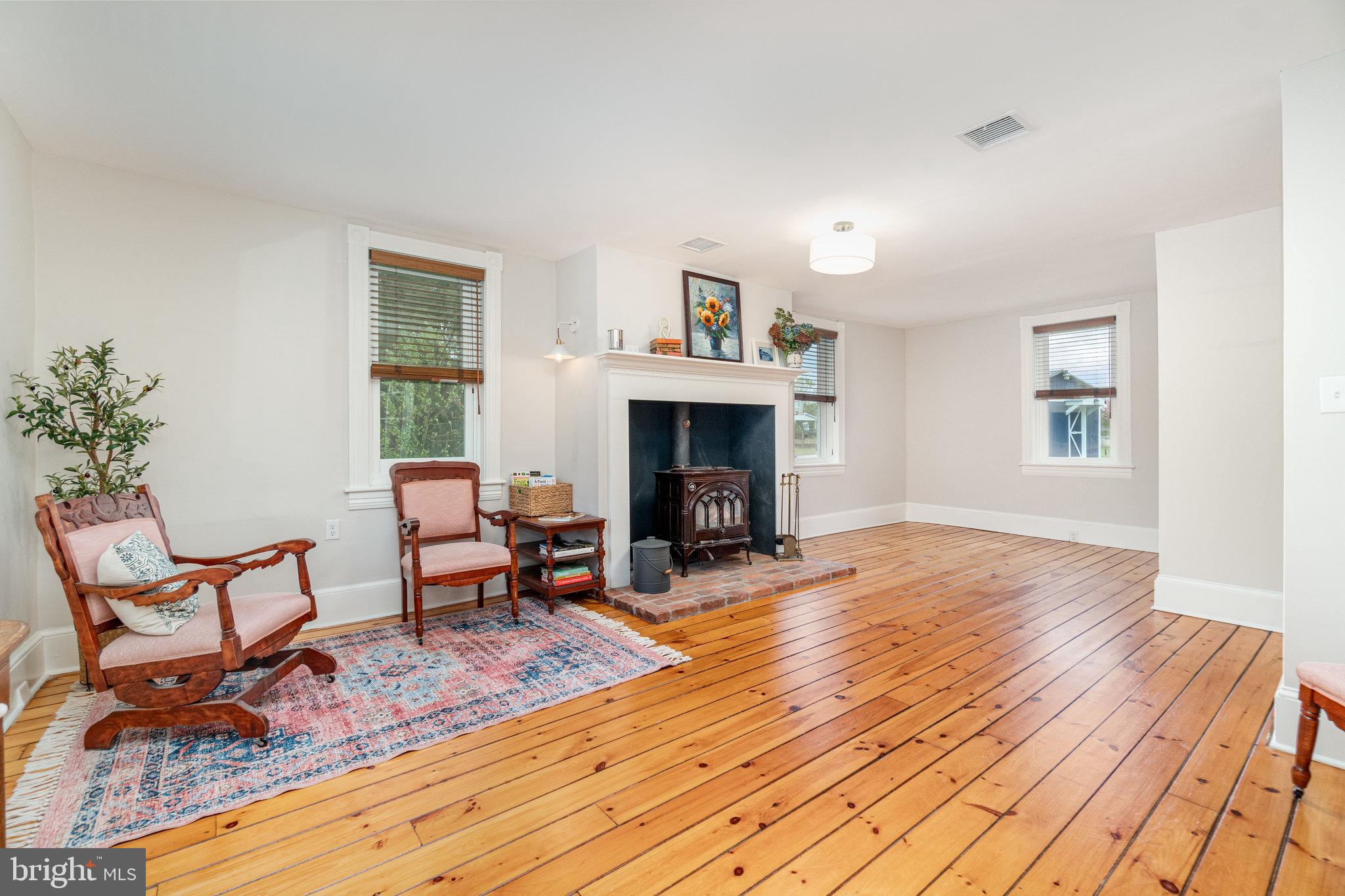 1103 GRAYSTONE ROAD