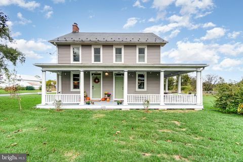 1103 GRAYSTONE ROAD MANHEIM PA 17545