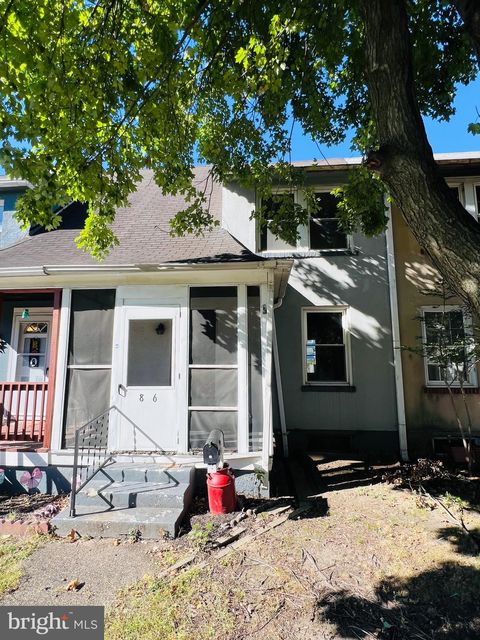 Townhouse For Sale - 86 Kinship Road<br/> DUNDALK, MD 21222