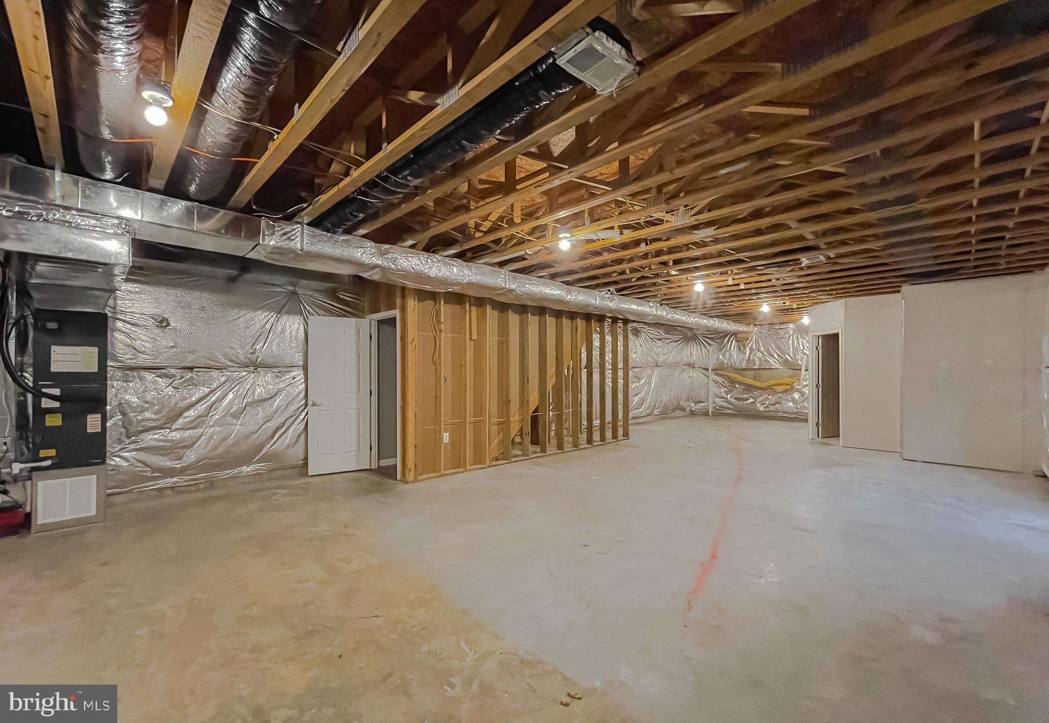 COUNTRY LAKES - Residential