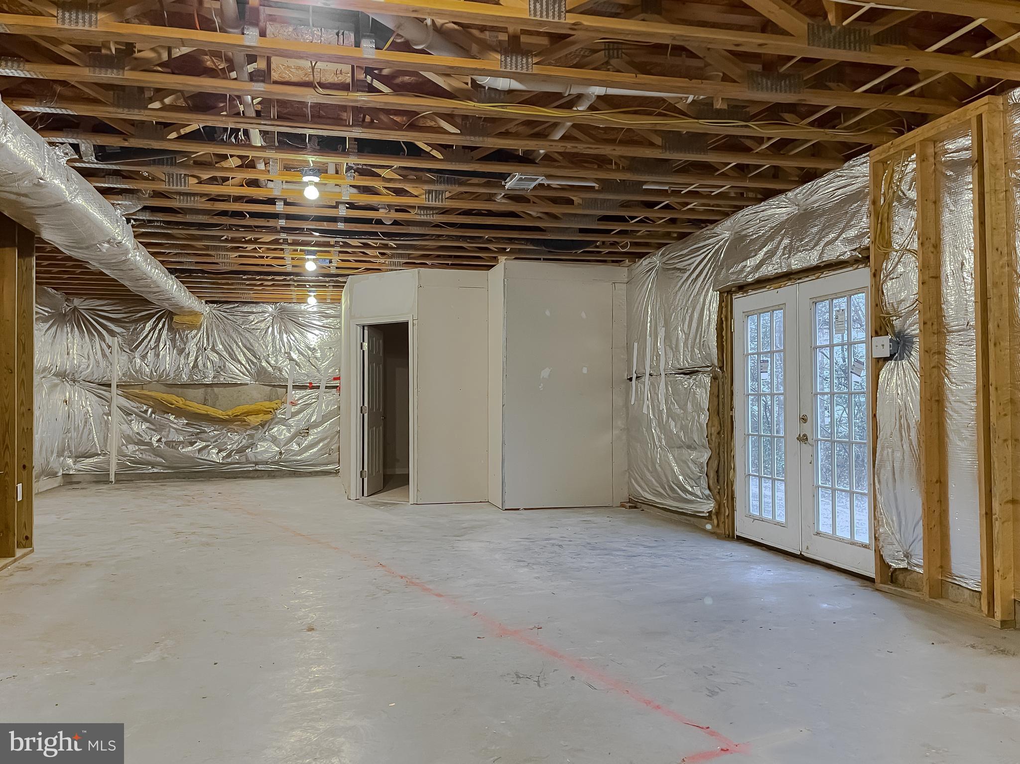 COUNTRY LAKES - Residential