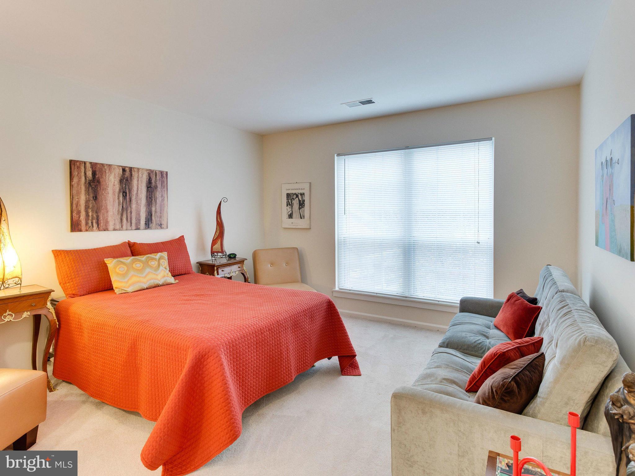 PINECREST - Residential