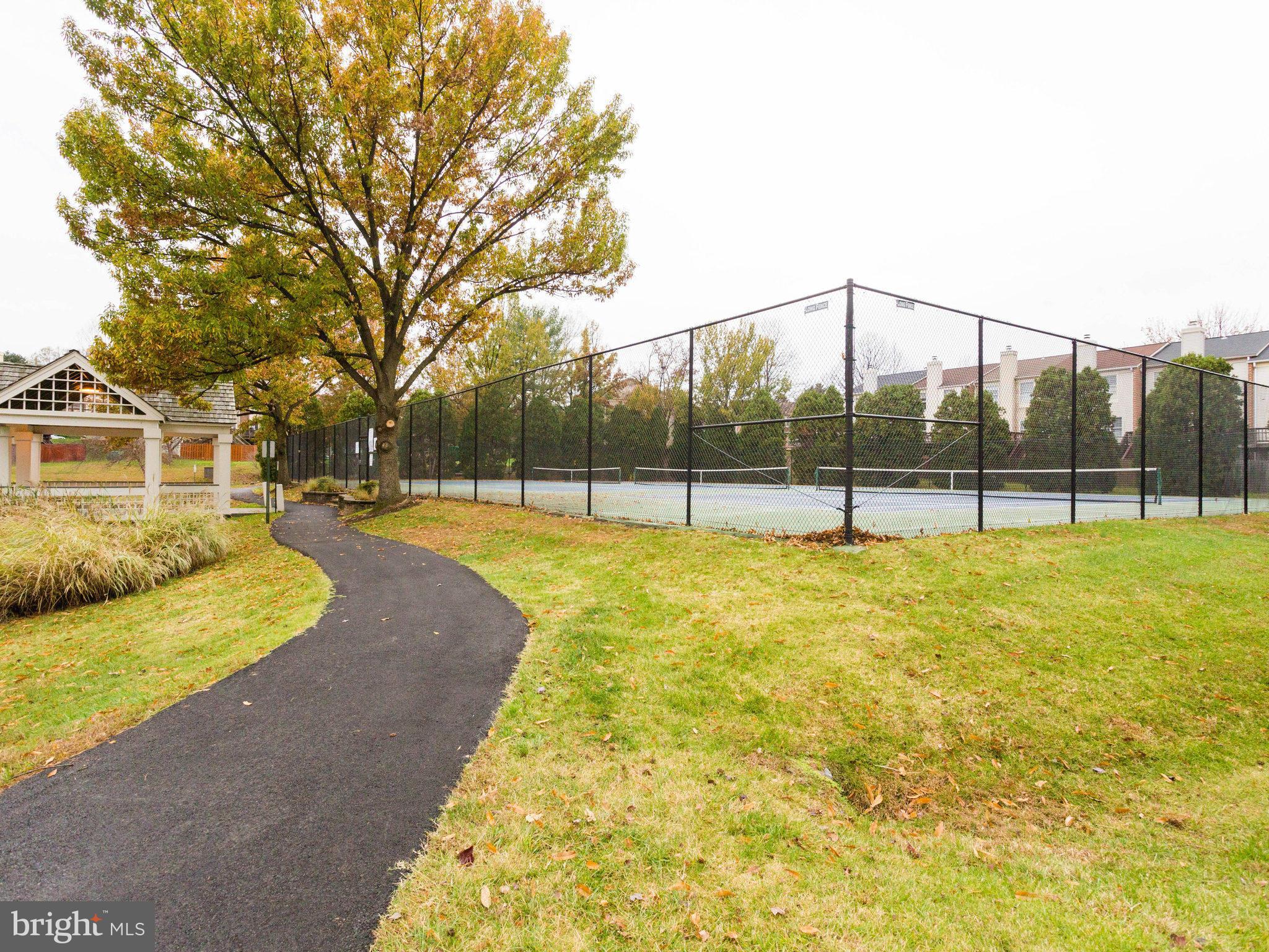 PINECREST - Residential