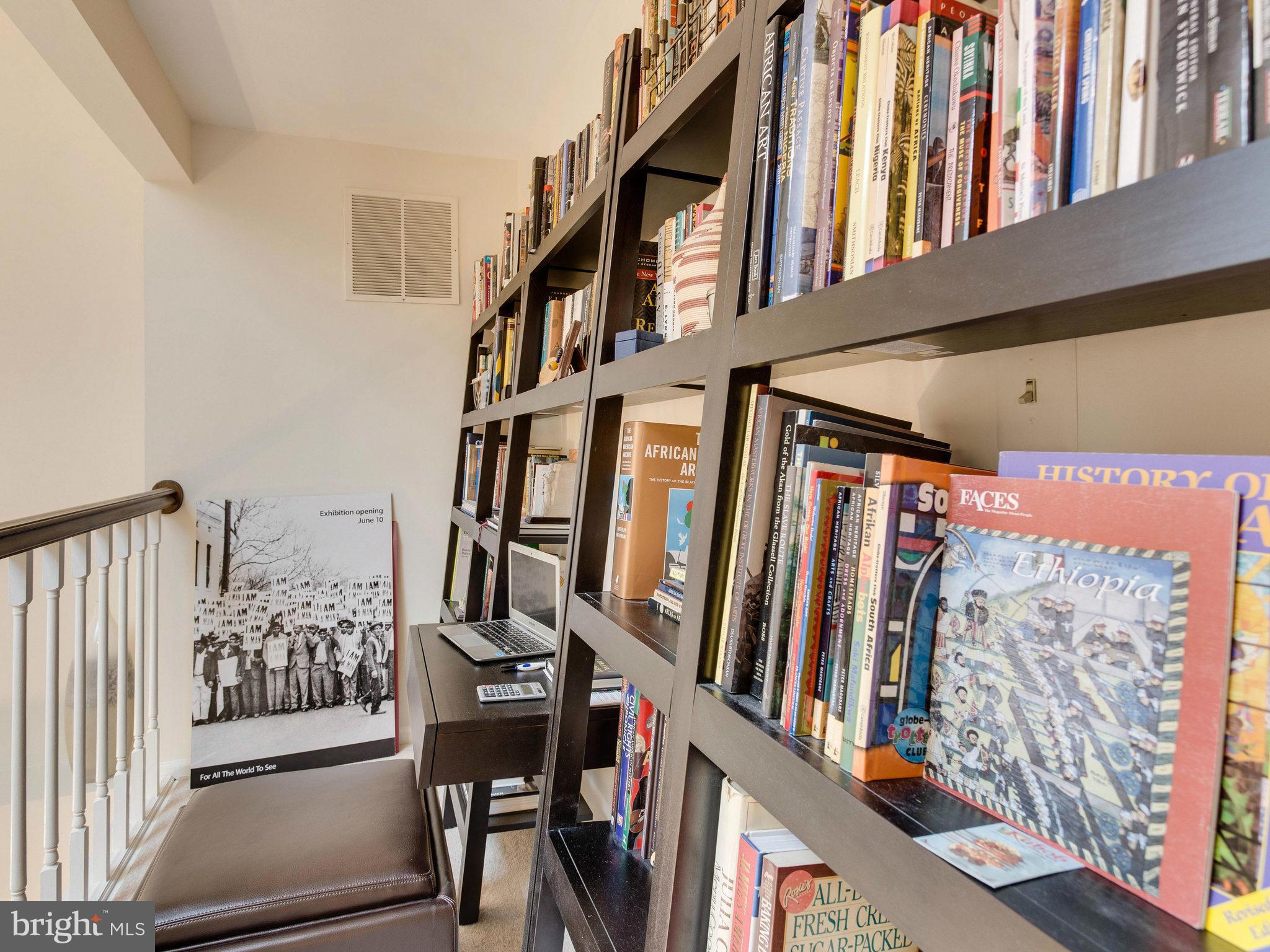 PINECREST - Residential