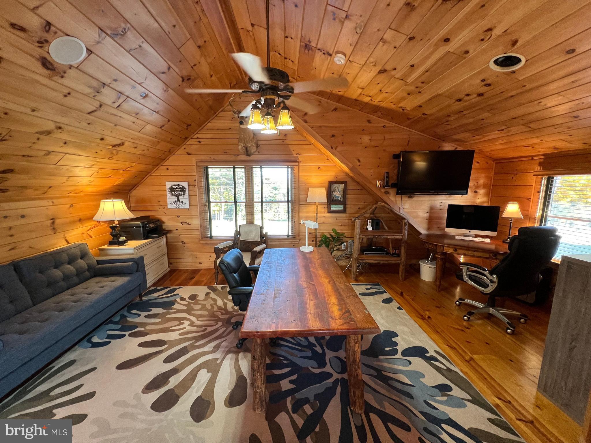 BLUFFS ON THE POTOMAC - Residential