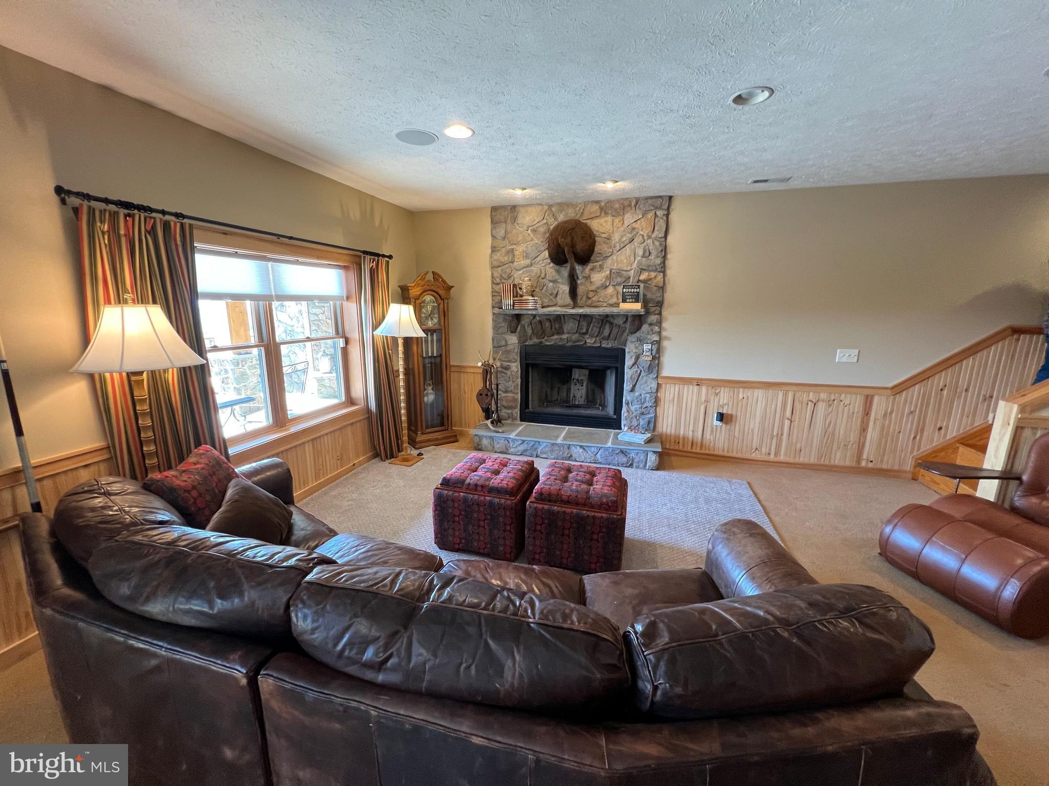 BLUFFS ON THE POTOMAC - Residential