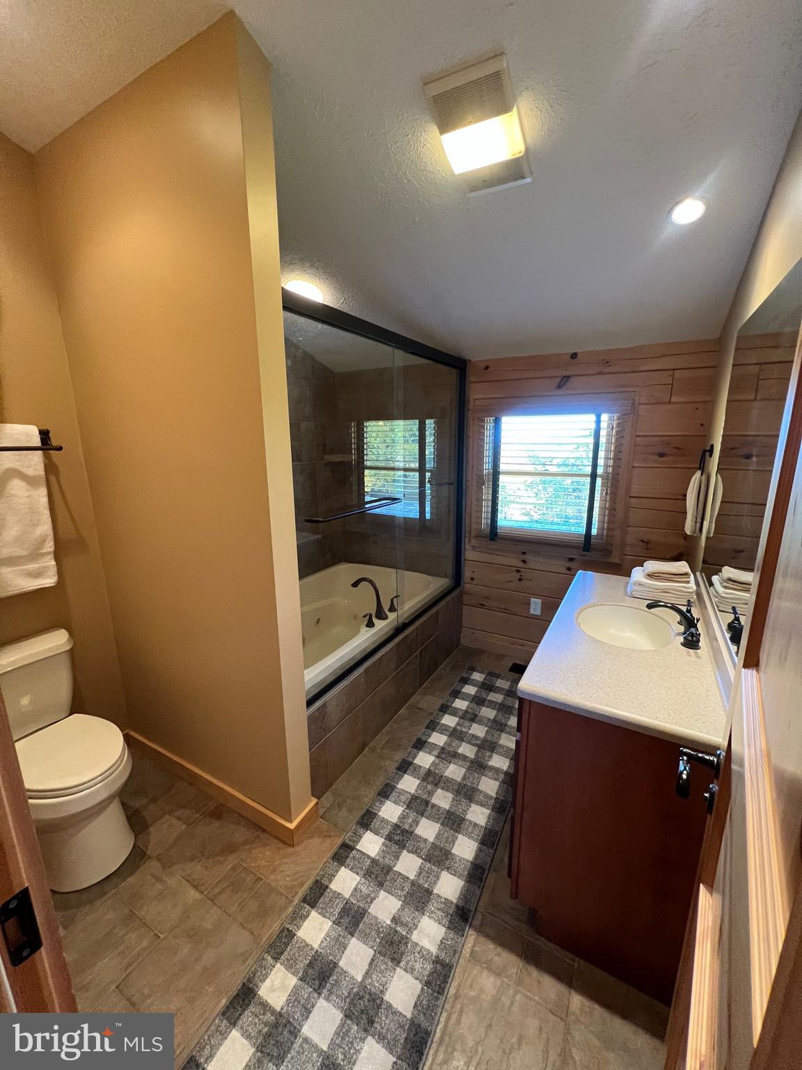 BLUFFS ON THE POTOMAC - Residential