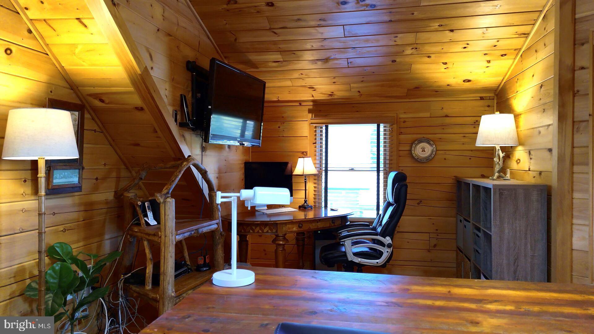 BLUFFS ON THE POTOMAC - Residential