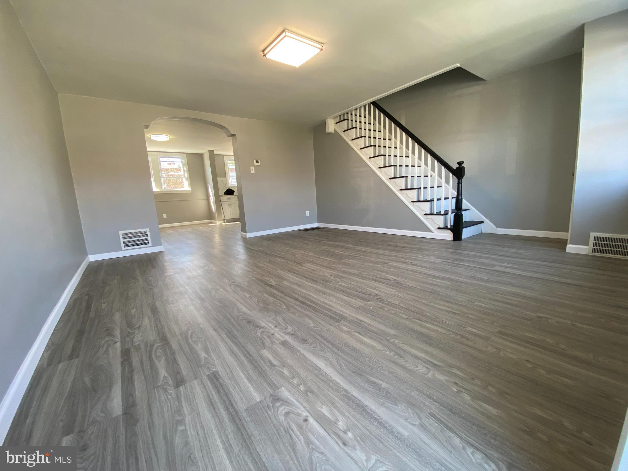 MAYFAIR (WEST) - Residential