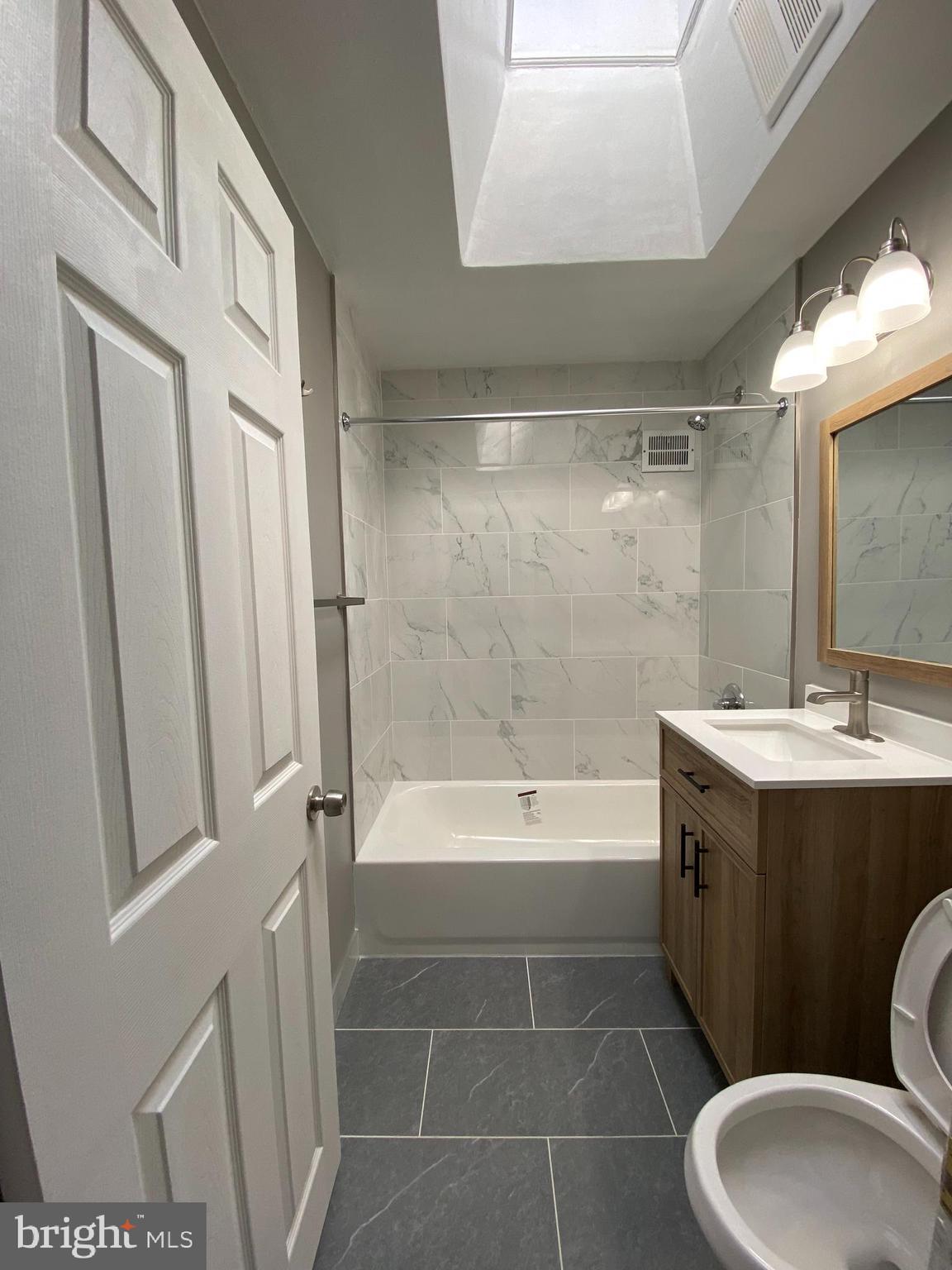 MAYFAIR (WEST) - Residential