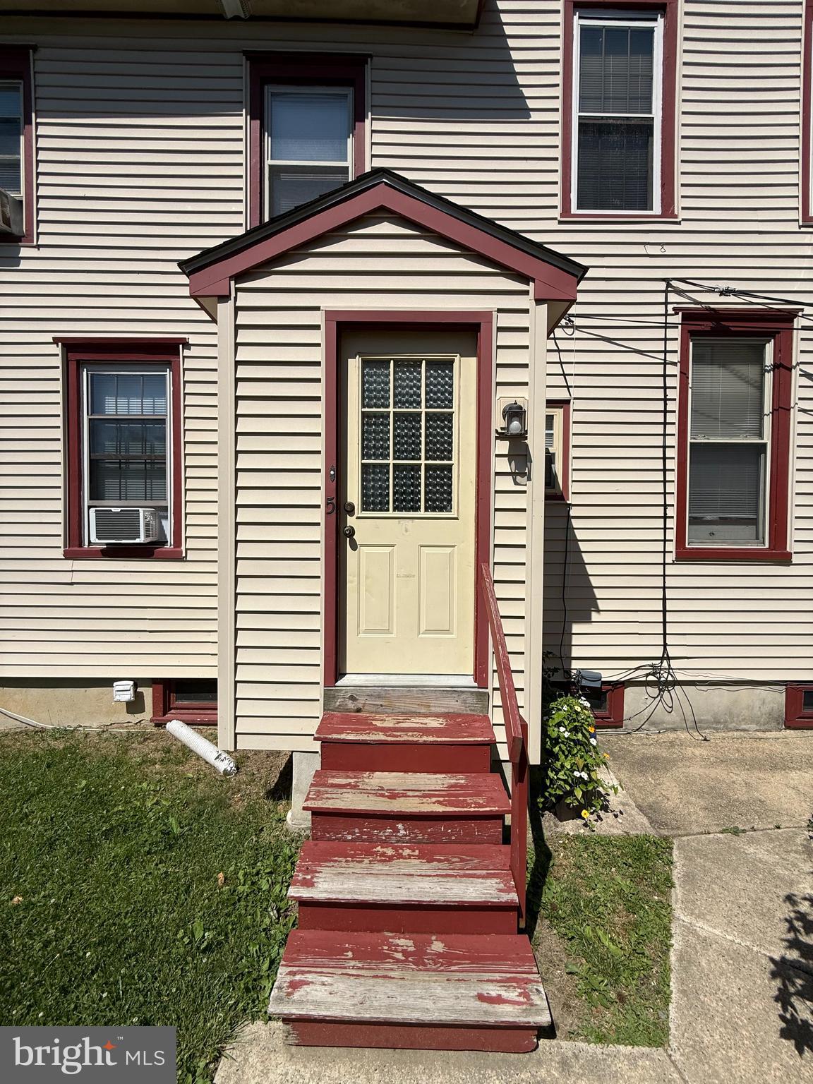 16 LINCOLN AVENUE 5